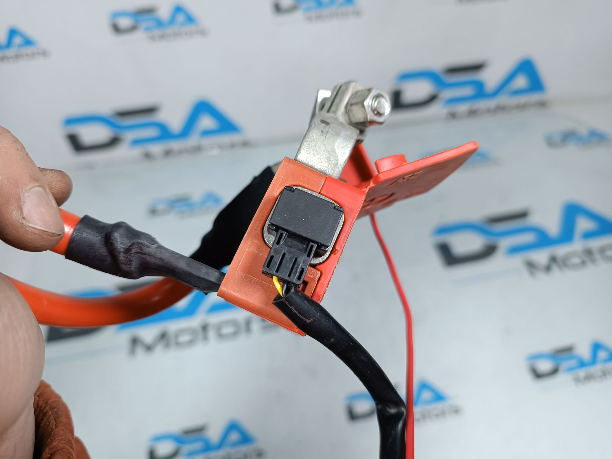 https://ycs.partsauto.market/partsauto-images/thmbs/userImages/b7628e092085f1f91467af1afb6e7630/part/28a1c7e3-9b4b-49ca-ab14-2d7b477702fa_1704834380454.jpg