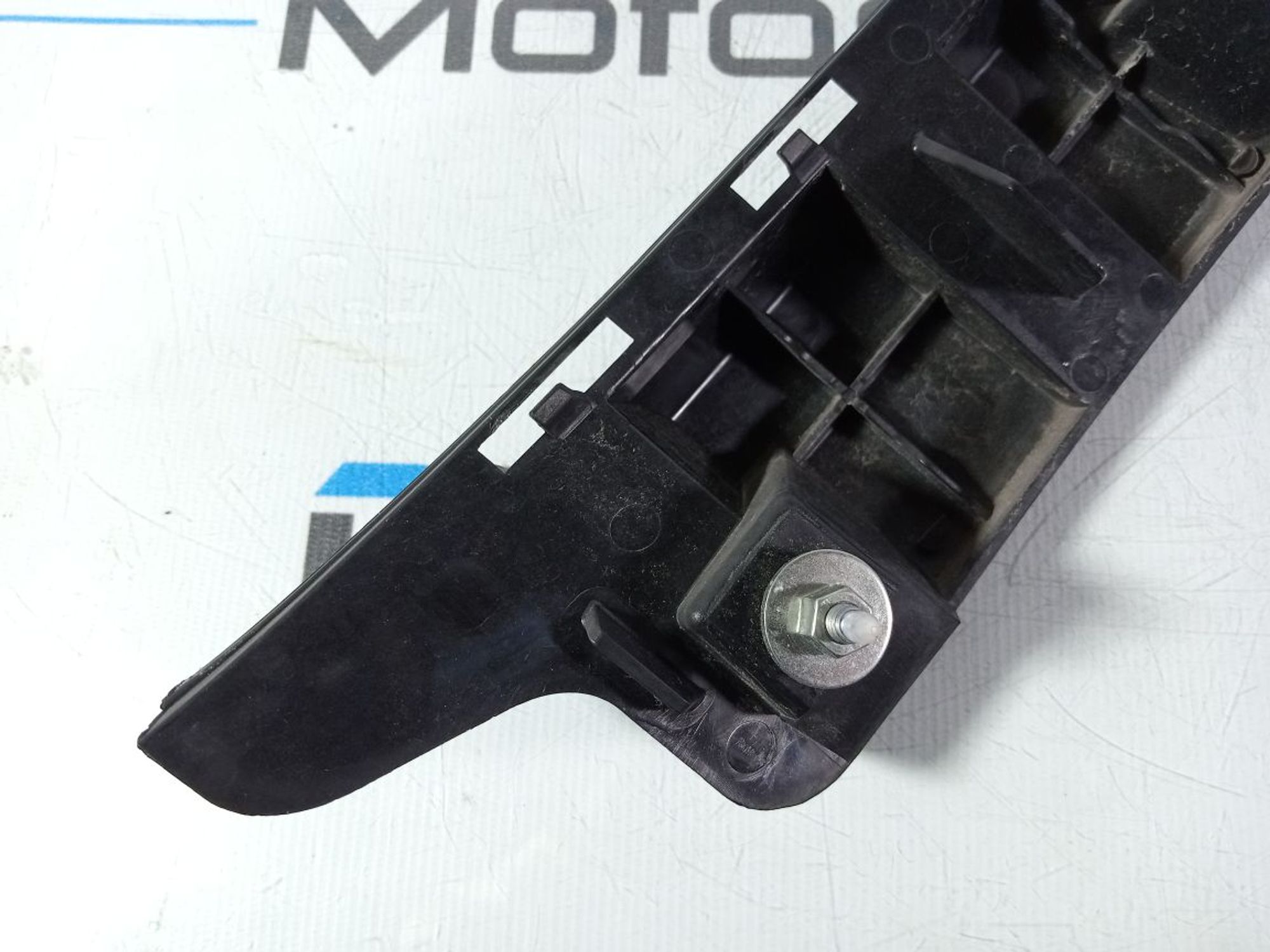 https://ycs.partsauto.market/partsauto-images/thmbs/userImages/b7628e092085f1f91467af1afb6e7630/part/28ca334b-78cb-4073-83f6-579a13eb53c3_1747027263055.jpg