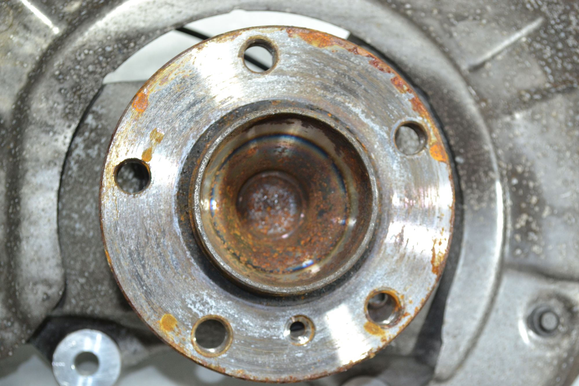 https://ycs.partsauto.market/partsauto-images/thmbs/userImages/b7628e092085f1f91467af1afb6e7630/part/28e9302c-6401-45ec-835d-4698bcd56166_1780056040572.jpg