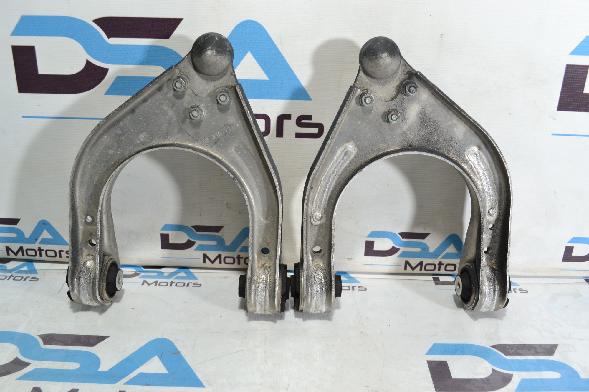 https://ycs.partsauto.market/partsauto-images/thmbs/userImages/b7628e092085f1f91467af1afb6e7630/part/29061f6e-e564-44c9-8b0a-5bd26b8b75fc_1779350030394.jpg