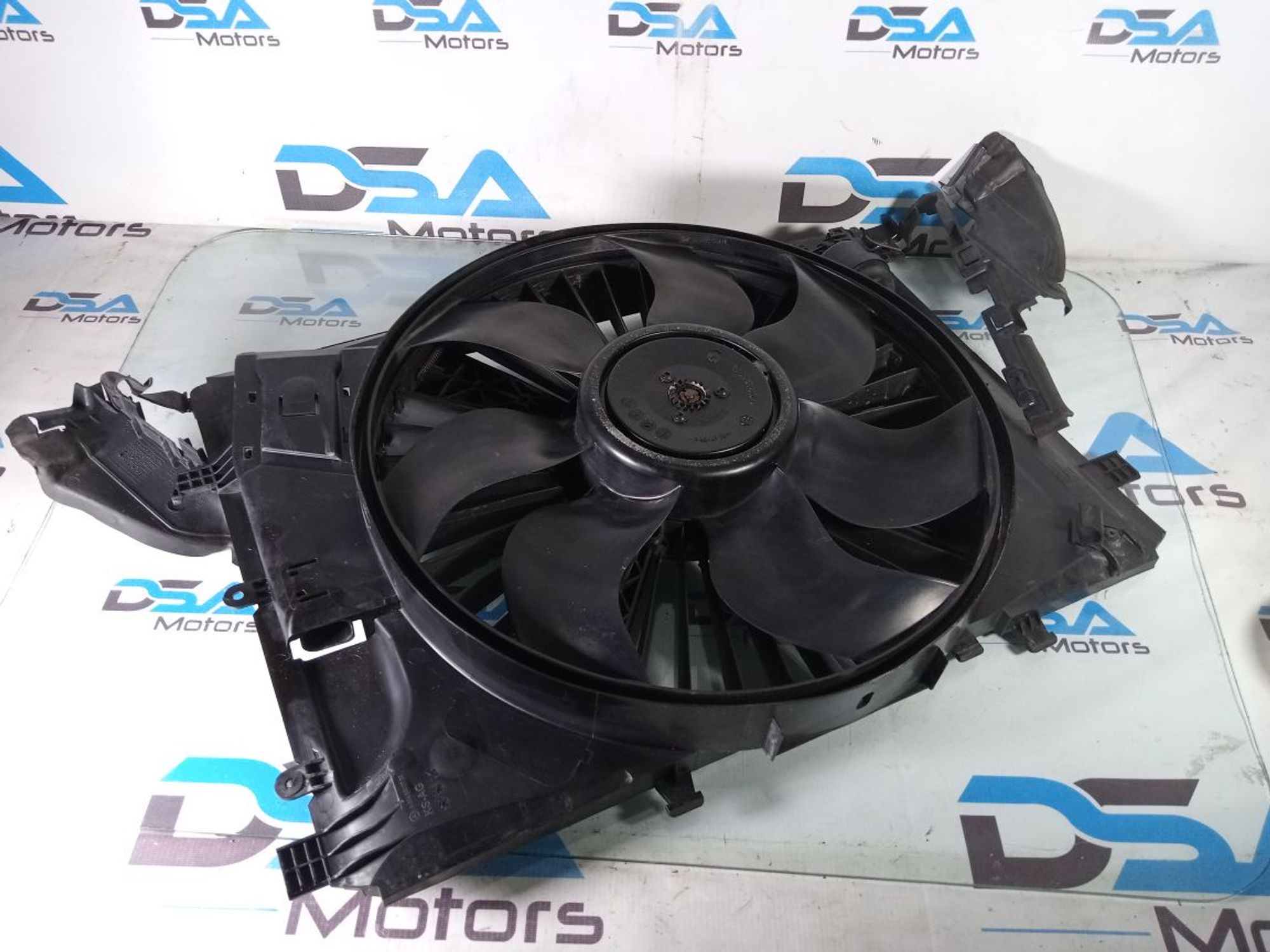 https://ycs.partsauto.market/partsauto-images/thmbs/userImages/b7628e092085f1f91467af1afb6e7630/part/2a086a12-2977-491b-a07c-58c47f4ab8df_1734111560509.jpg