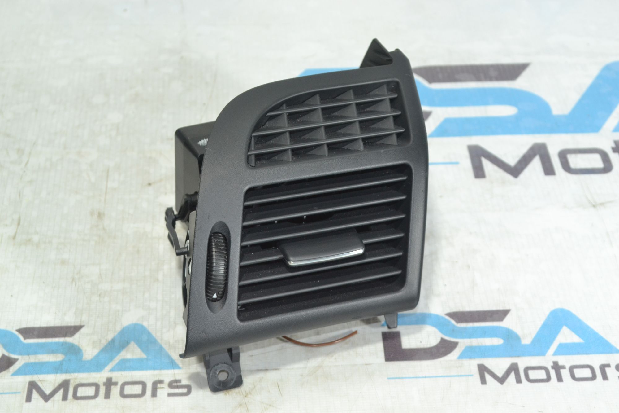 https://ycs.partsauto.market/partsauto-images/thmbs/userImages/b7628e092085f1f91467af1afb6e7630/part/2a6e6679-20ab-43a4-bbb3-2aa38f67041e_1781259840274.jpg