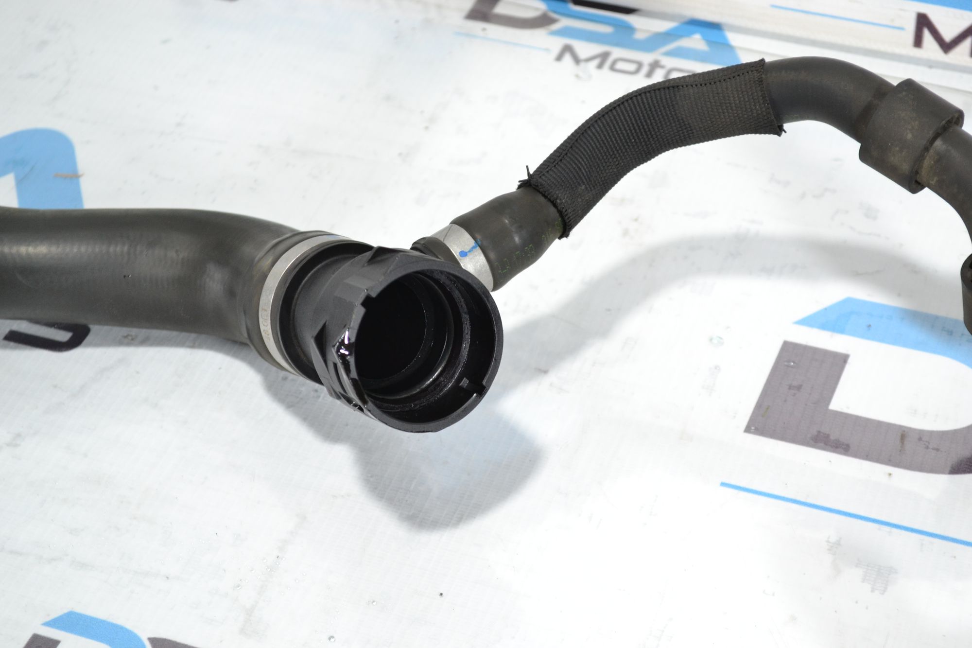 Патрубок системы охлаждения оригинал BMW F10/F11/F07/F18 из Японии, 2500 рублей, Кореновск