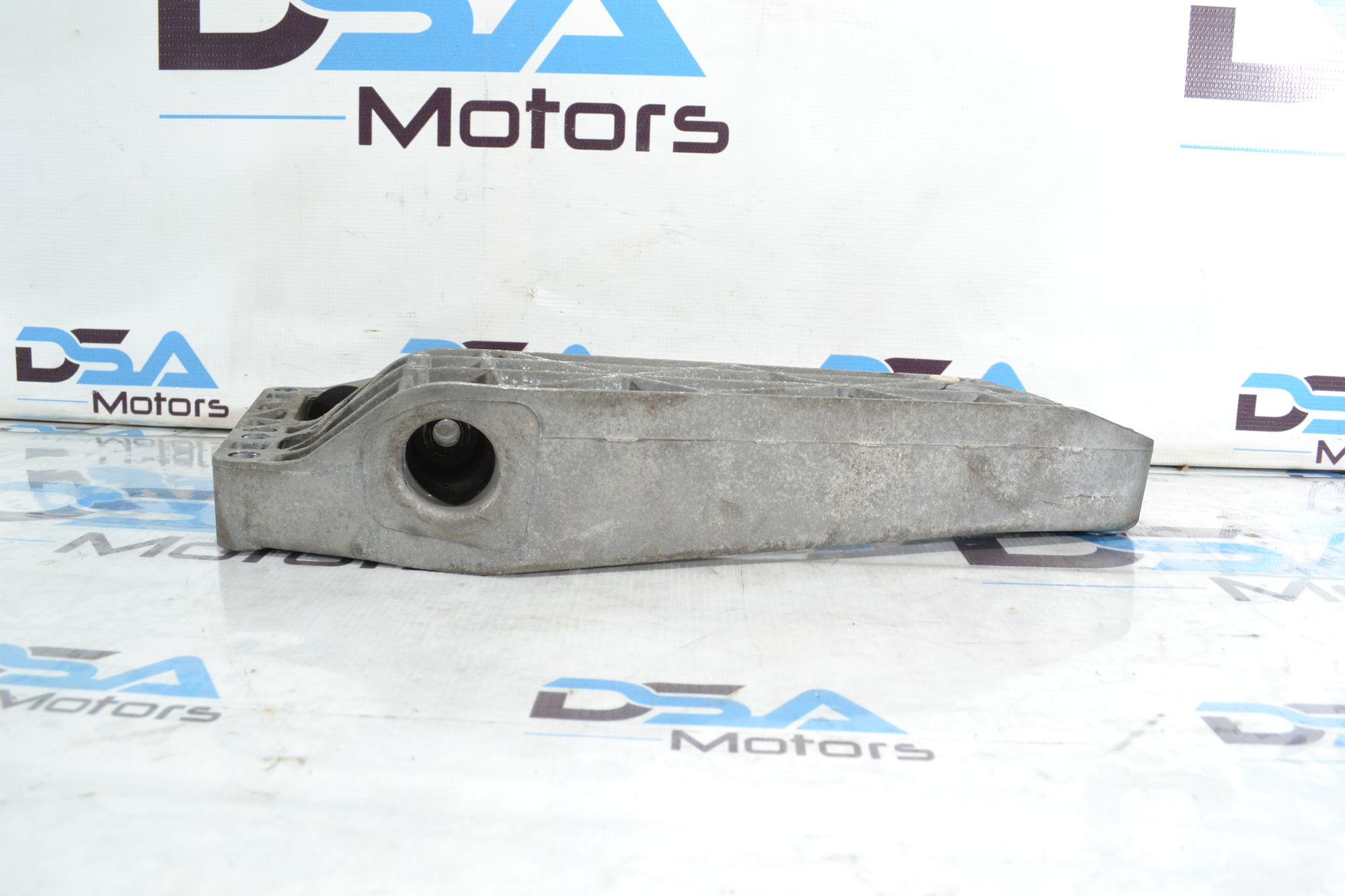 Подушка крепления КПП оригинал BMW F25 из Японии, 1 рублей, Кореновск
