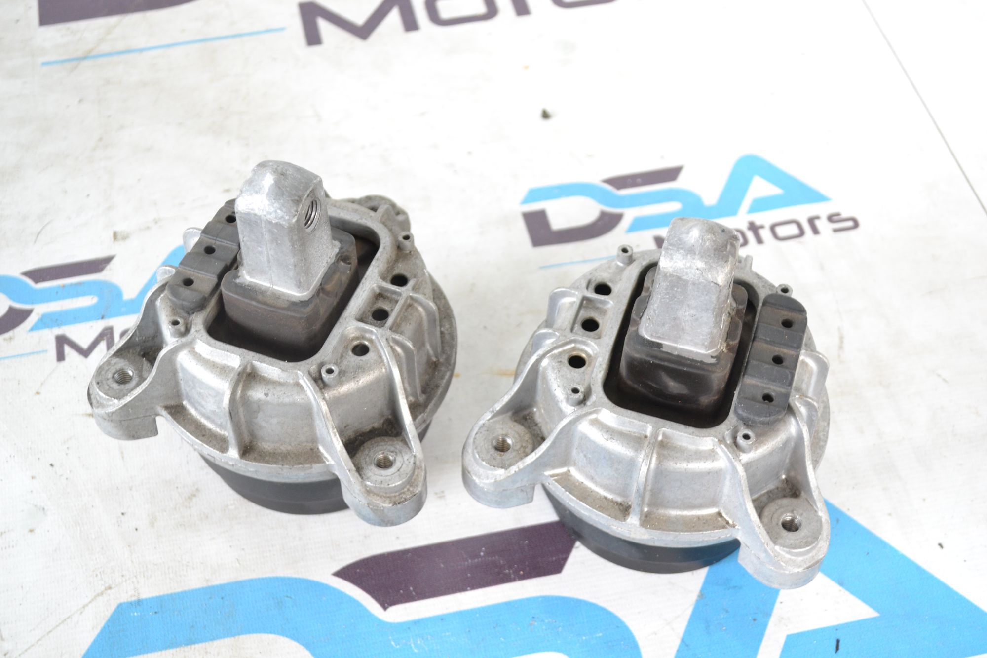 https://ycs.partsauto.market/partsauto-images/thmbs/userImages/b7628e092085f1f91467af1afb6e7630/part/2ba6c1e6-b17a-4b8e-b24e-cc6dc117779b_1785312699381.jpg