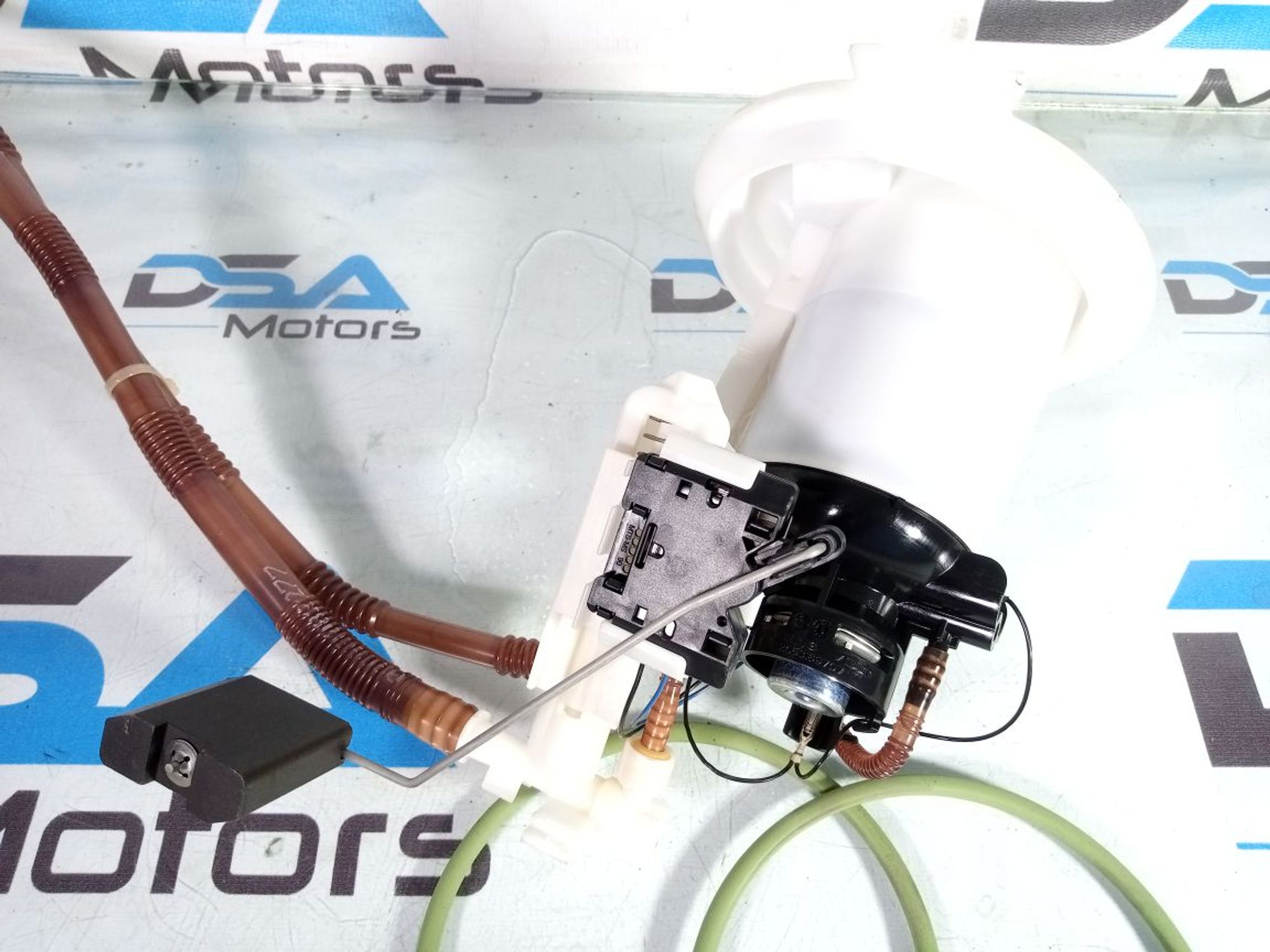 https://ycs.partsauto.market/partsauto-images/thmbs/userImages/b7628e092085f1f91467af1afb6e7630/part/2bca0306-1418-4079-b57c-a7b6fb3a979e_1736777874818.jpg