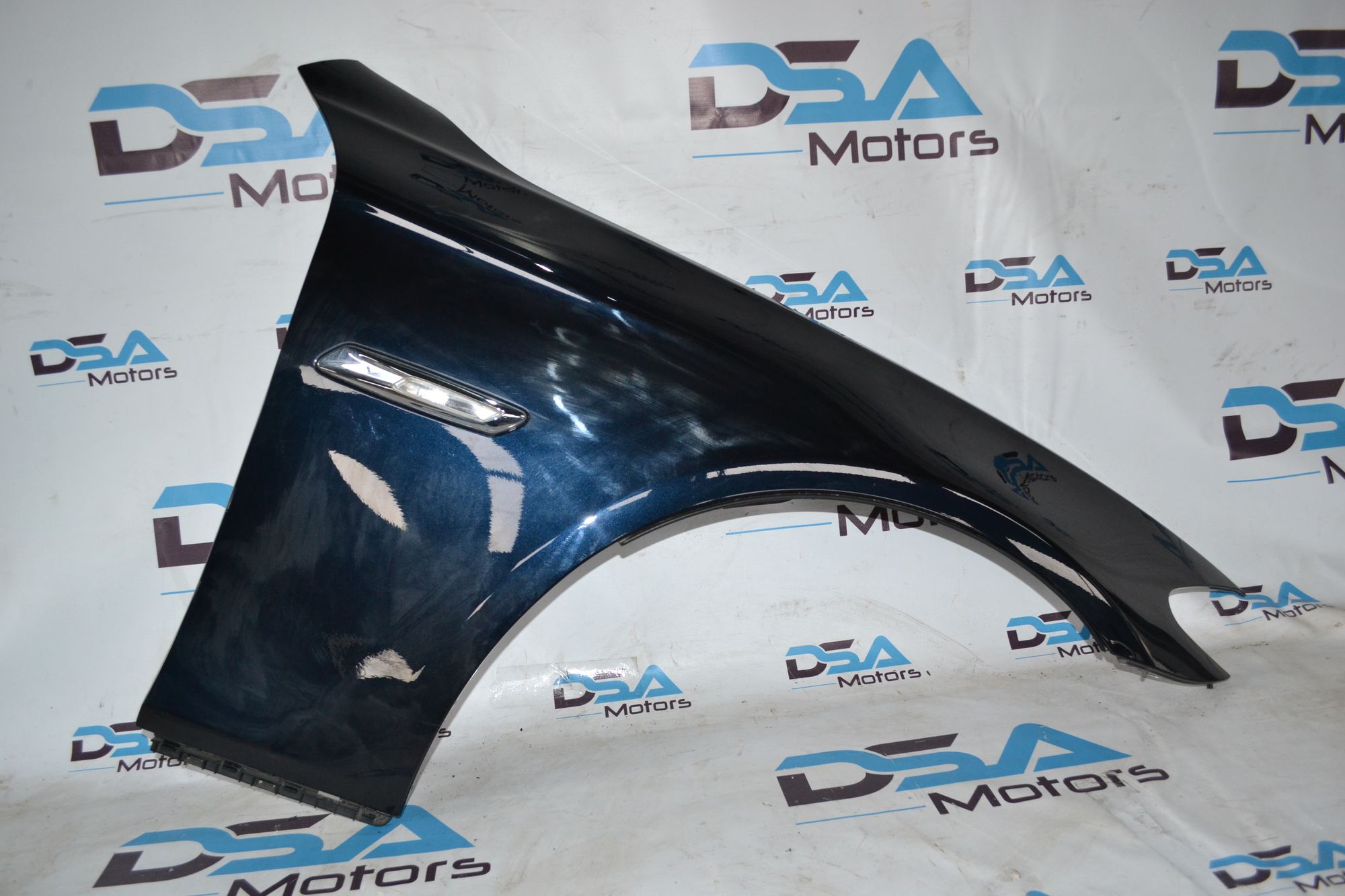 https://ycs.partsauto.market/partsauto-images/thmbs/userImages/b7628e092085f1f91467af1afb6e7630/part/2c30ff80-77cf-4d86-8bc0-a319fbc40dd0_1784118726041.jpg