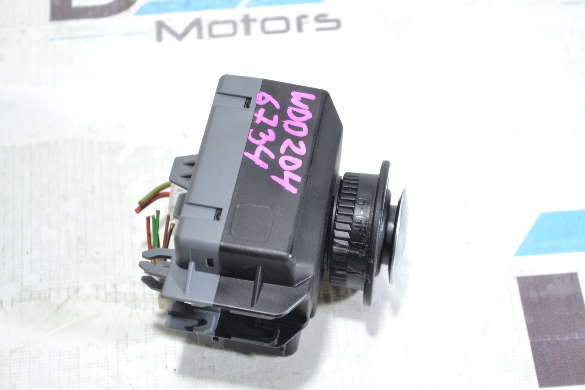 https://ycs.partsauto.market/partsauto-images/thmbs/userImages/b7628e092085f1f91467af1afb6e7630/part/2cb9407c-94c2-4a93-ac50-5a65b1a521b3_1780994019520.jpg