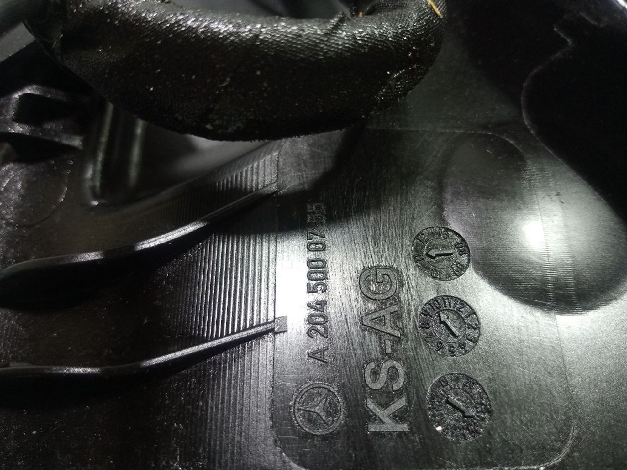 https://ycs.partsauto.market/partsauto-images/thmbs/userImages/b7628e092085f1f91467af1afb6e7630/part/2cf32a50-48b5-46fe-8718-91a4595bd31c_1747897713563.jpg