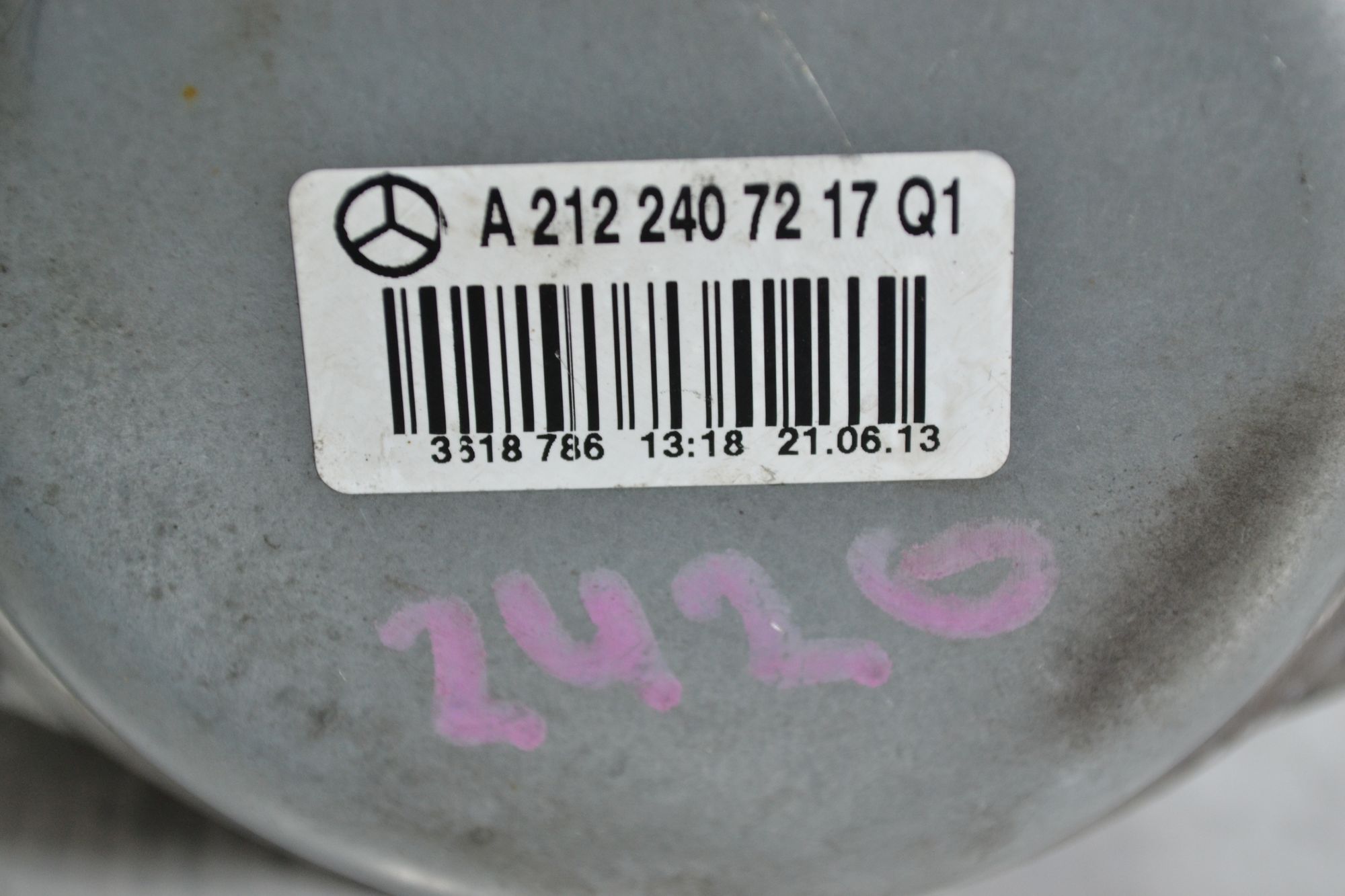 https://ycs.partsauto.market/partsauto-images/thmbs/userImages/b7628e092085f1f91467af1afb6e7630/part/2d32b8fe-056b-4397-9473-ef679652e9d4_1779357362989.jpg