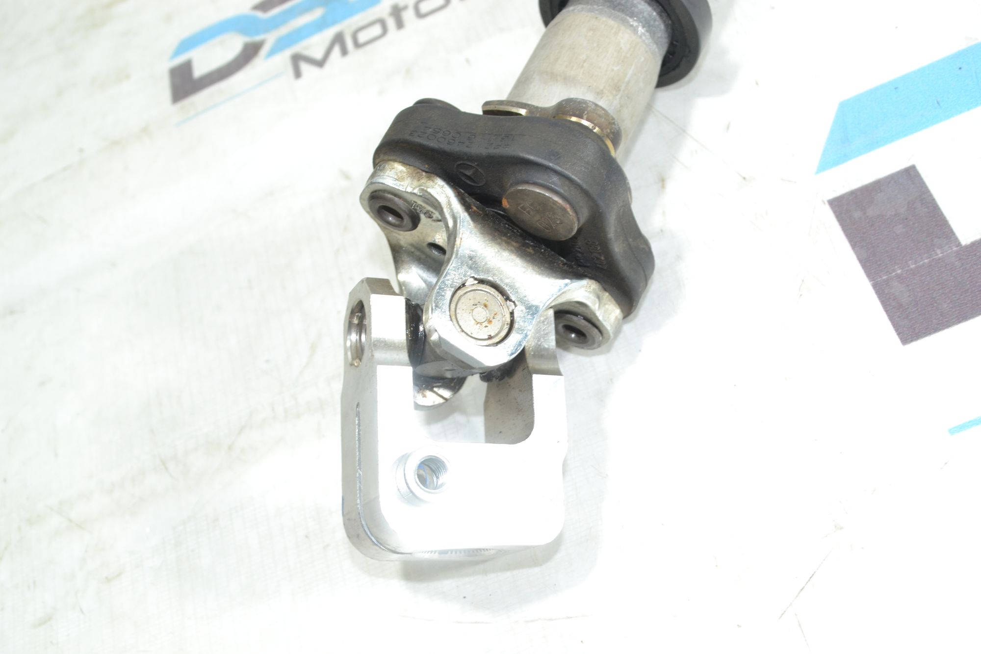 https://ycs.partsauto.market/partsauto-images/thmbs/userImages/b7628e092085f1f91467af1afb6e7630/part/2d63a1f9-92ba-44f3-9267-9673c7a51bde_1781248381622.jpg