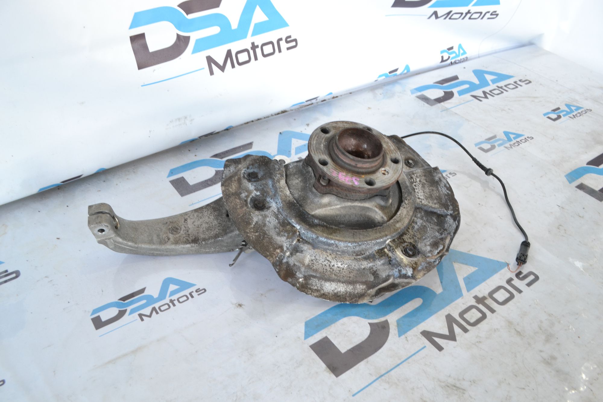 https://ycs.partsauto.market/partsauto-images/thmbs/userImages/b7628e092085f1f91467af1afb6e7630/part/2d6e56e8-0003-4d54-975d-e82e6e1ea40d_1781506268124.jpg