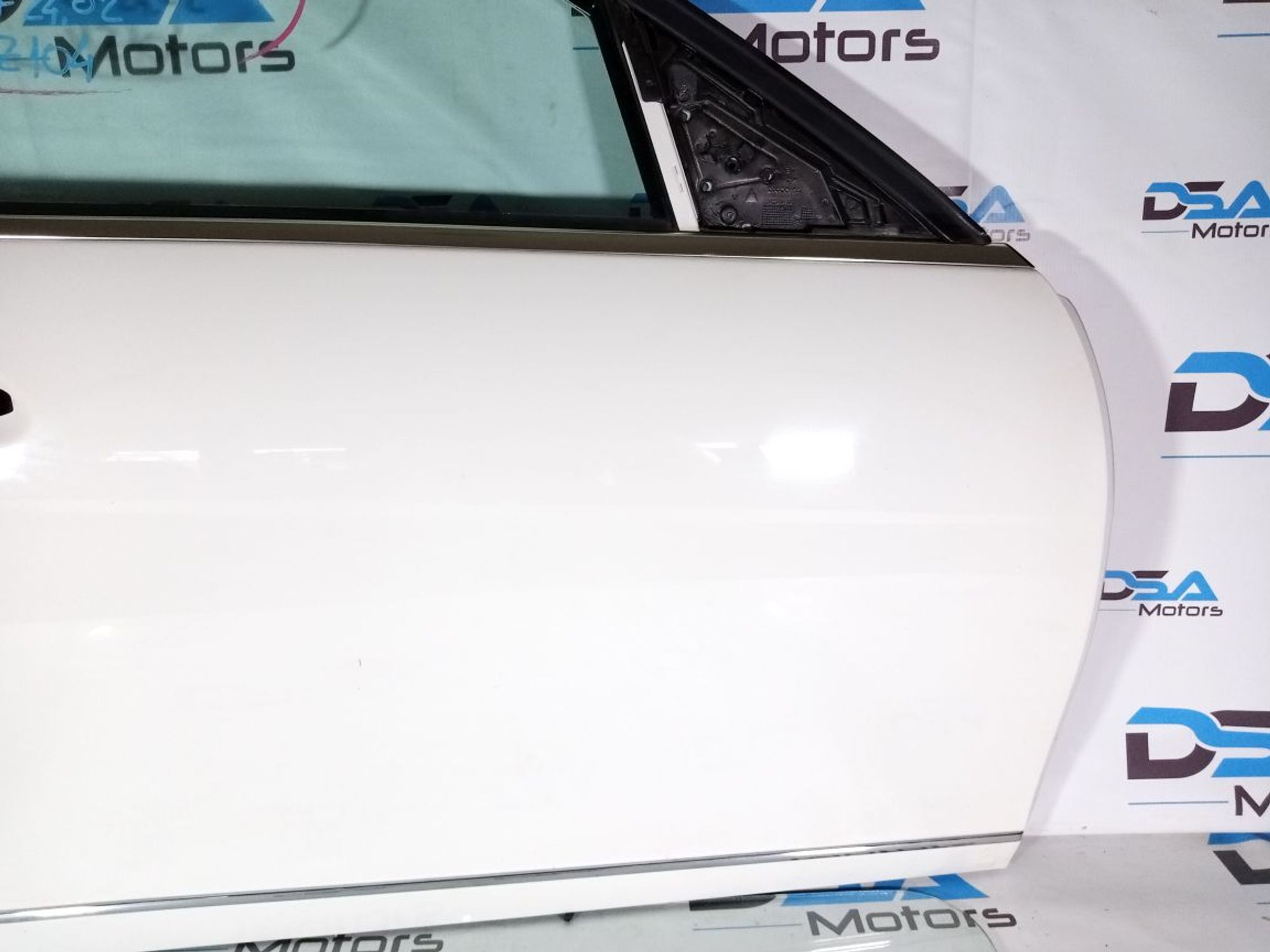 https://ycs.partsauto.market/partsauto-images/thmbs/userImages/b7628e092085f1f91467af1afb6e7630/part/2e6ef1b9-bca7-484c-8298-e5dc350244f0_1746958402874.jpg