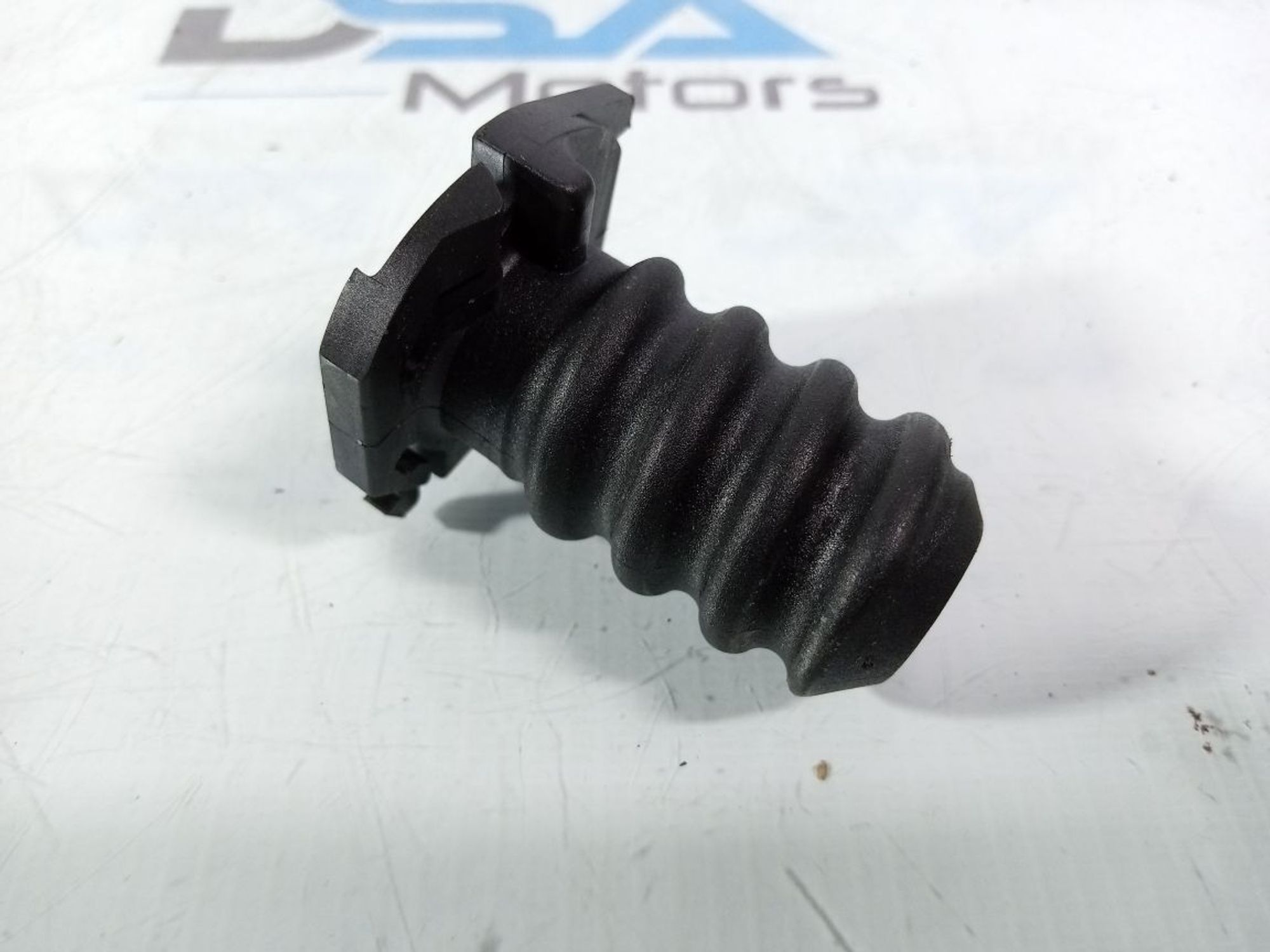 https://ycs.partsauto.market/partsauto-images/thmbs/userImages/b7628e092085f1f91467af1afb6e7630/part/2eb0da39-a1f6-46ab-ae9b-c4569b323971_1737109760587.jpg