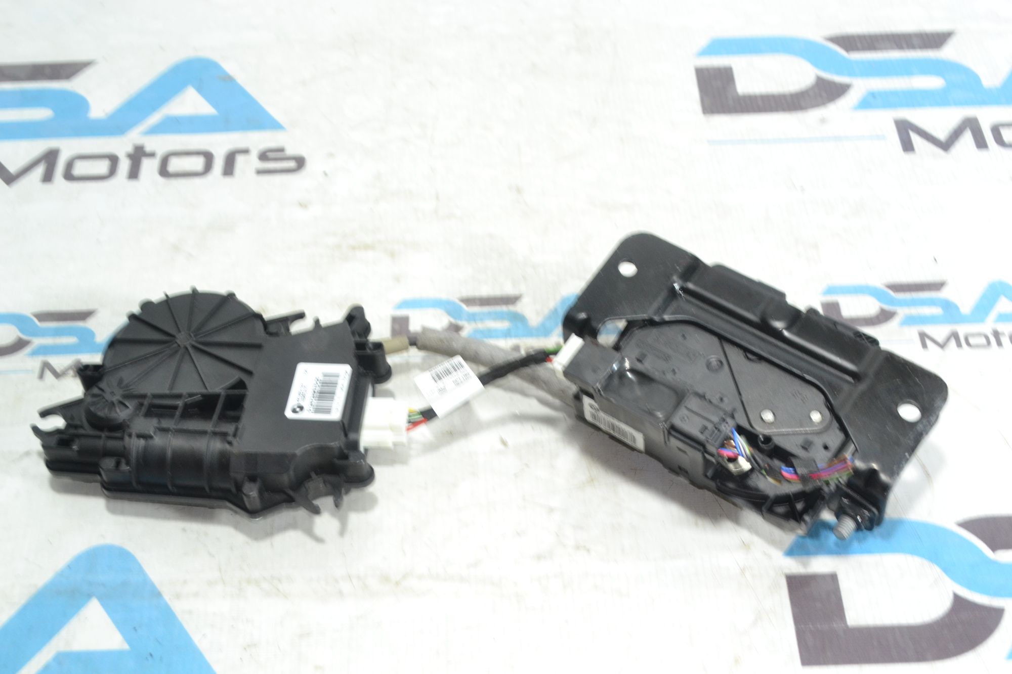 https://ycs.partsauto.market/partsauto-images/thmbs/userImages/b7628e092085f1f91467af1afb6e7630/part/2f351927-355d-43cd-8802-815057591c4b_1781093003658.jpg