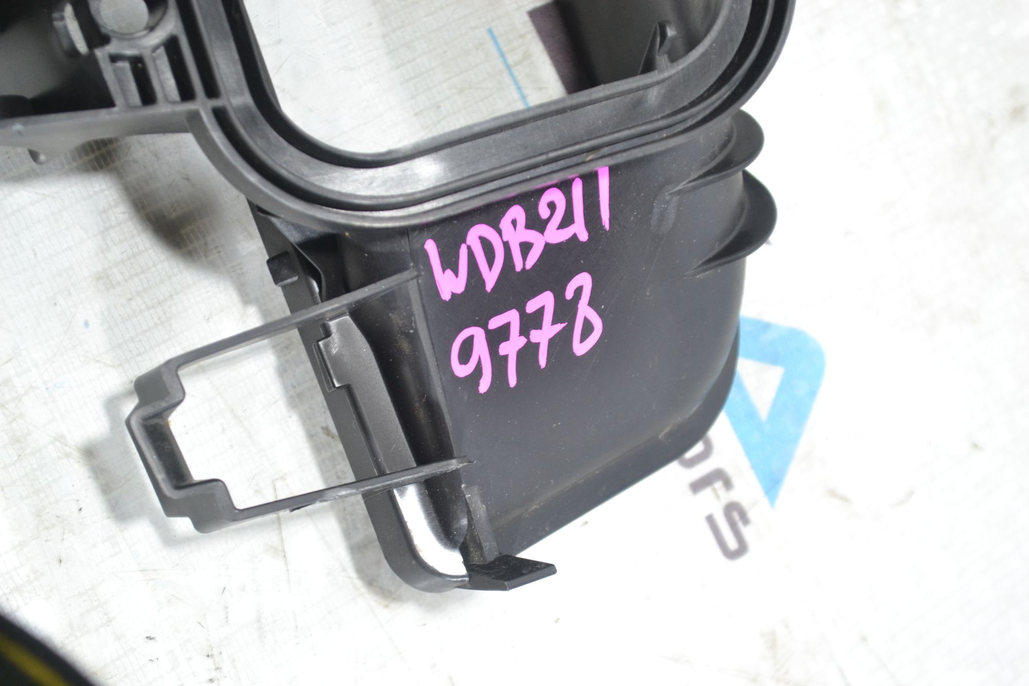 https://ycs.partsauto.market/partsauto-images/thmbs/userImages/b7628e092085f1f91467af1afb6e7630/part/2f73c218-e596-441a-bb6b-a8f1270650a6_1781092535049.jpg