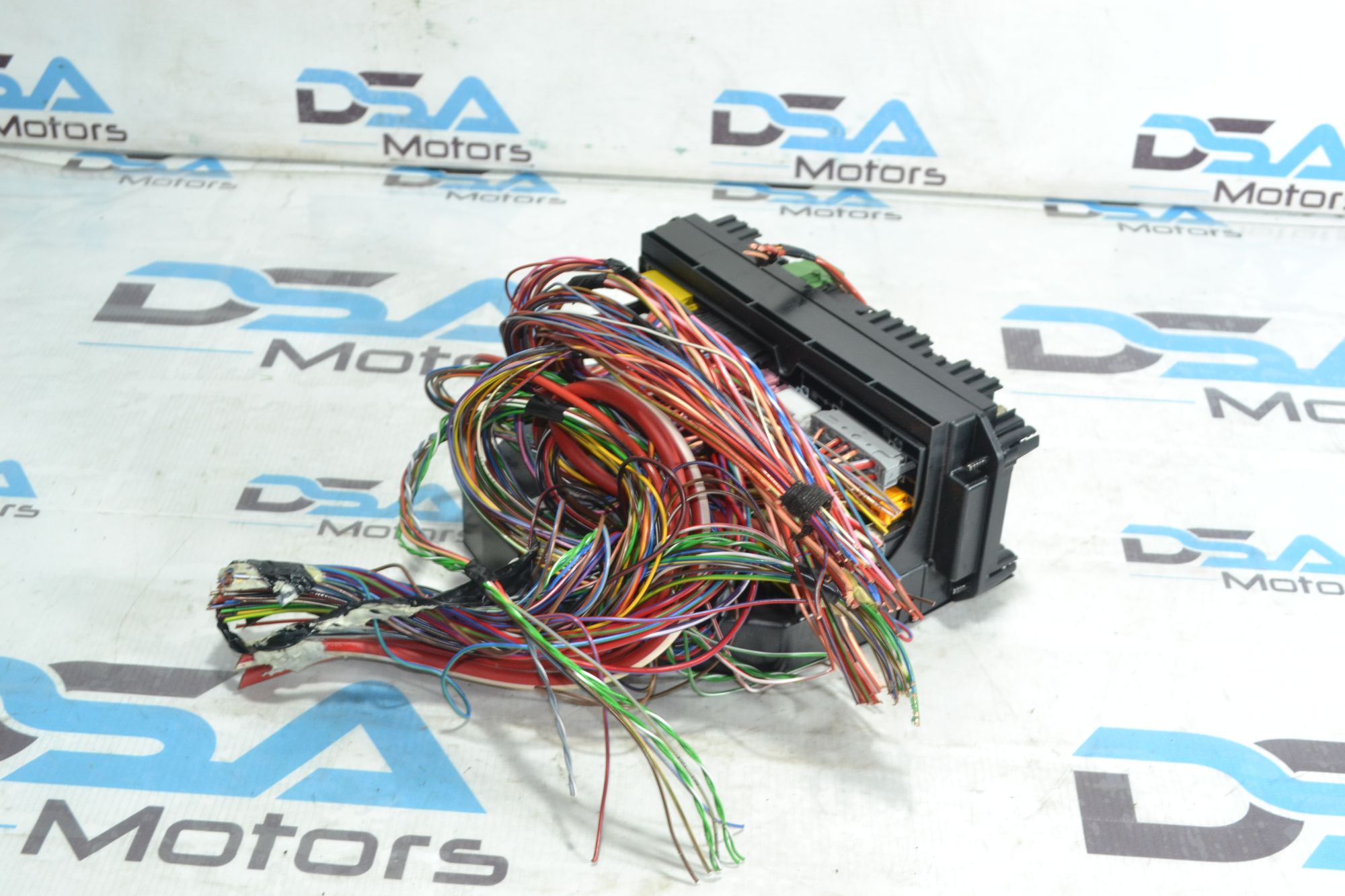 https://ycs.partsauto.market/partsauto-images/thmbs/userImages/b7628e092085f1f91467af1afb6e7630/part/2f8ab627-e5ac-4527-93e3-f7576a184326_1781173887587.jpg