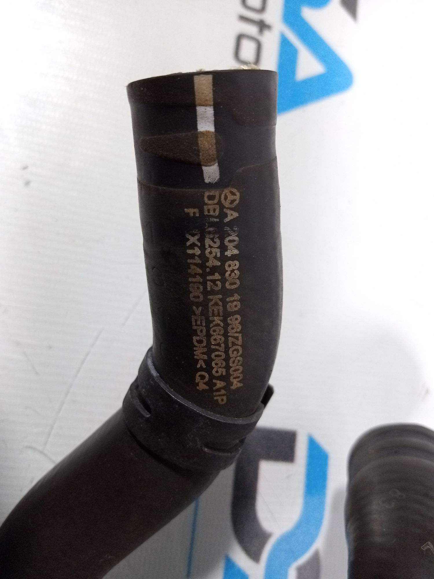 https://ycs.partsauto.market/partsauto-images/thmbs/userImages/b7628e092085f1f91467af1afb6e7630/part/2f8b6c92-237d-439f-9f52-639b02ee0751_1712648905047.jpg