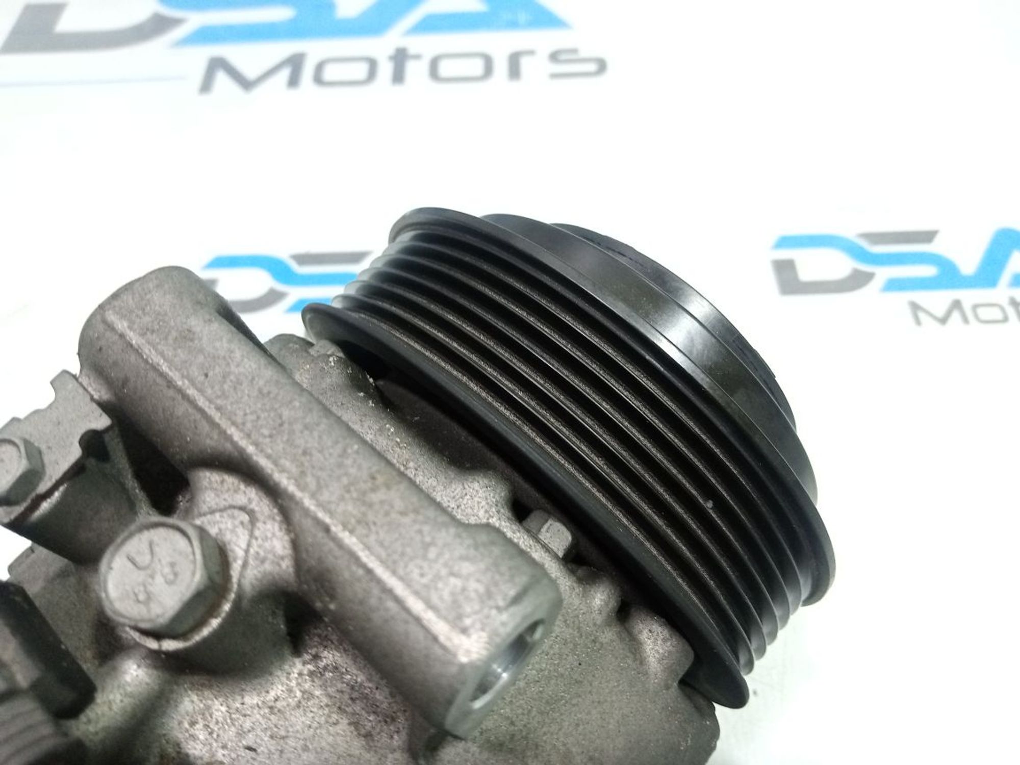 https://ycs.partsauto.market/partsauto-images/thmbs/userImages/b7628e092085f1f91467af1afb6e7630/part/2fef340b-4a78-4be5-aefd-b16e015684e9_1747849102343.jpg
