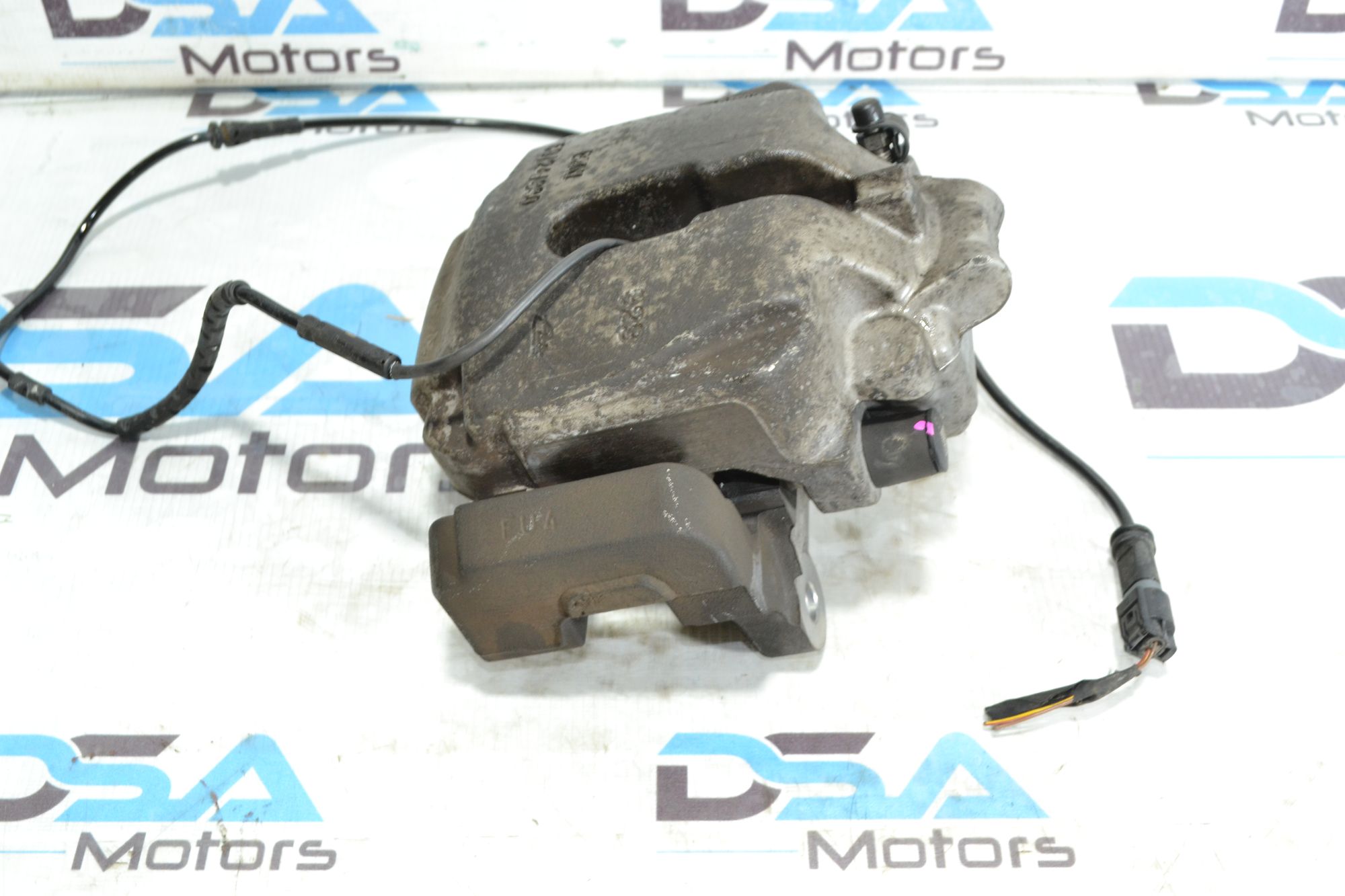 https://ycs.partsauto.market/partsauto-images/thmbs/userImages/b7628e092085f1f91467af1afb6e7630/part/2fefe154-0297-4522-81bd-14e343a06c6a_1781505681776.jpg