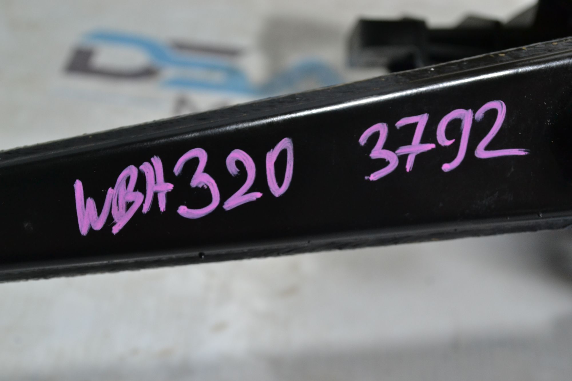 https://ycs.partsauto.market/partsauto-images/thmbs/userImages/b7628e092085f1f91467af1afb6e7630/part/300e6d29-3e05-44b8-954b-4936003f16c9_1779198787253.jpg