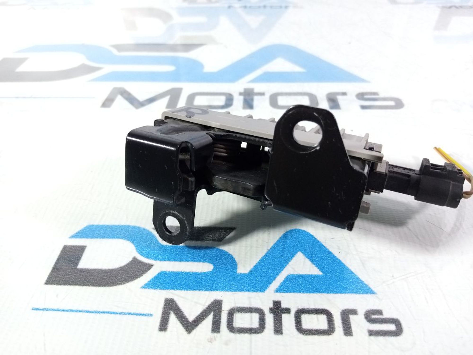 https://ycs.partsauto.market/partsauto-images/thmbs/userImages/b7628e092085f1f91467af1afb6e7630/part/3075fa55-ccde-4660-b876-58b1bf381629_1740380317048.jpg