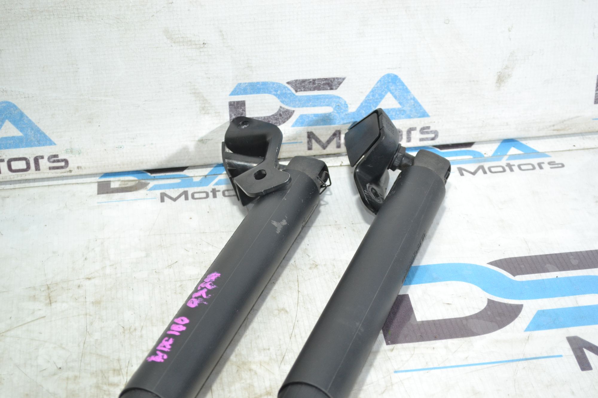 https://ycs.partsauto.market/partsauto-images/thmbs/userImages/b7628e092085f1f91467af1afb6e7630/part/30fd5066-d0d8-4b38-8cef-22ce0354f43d_1785308587810.jpg