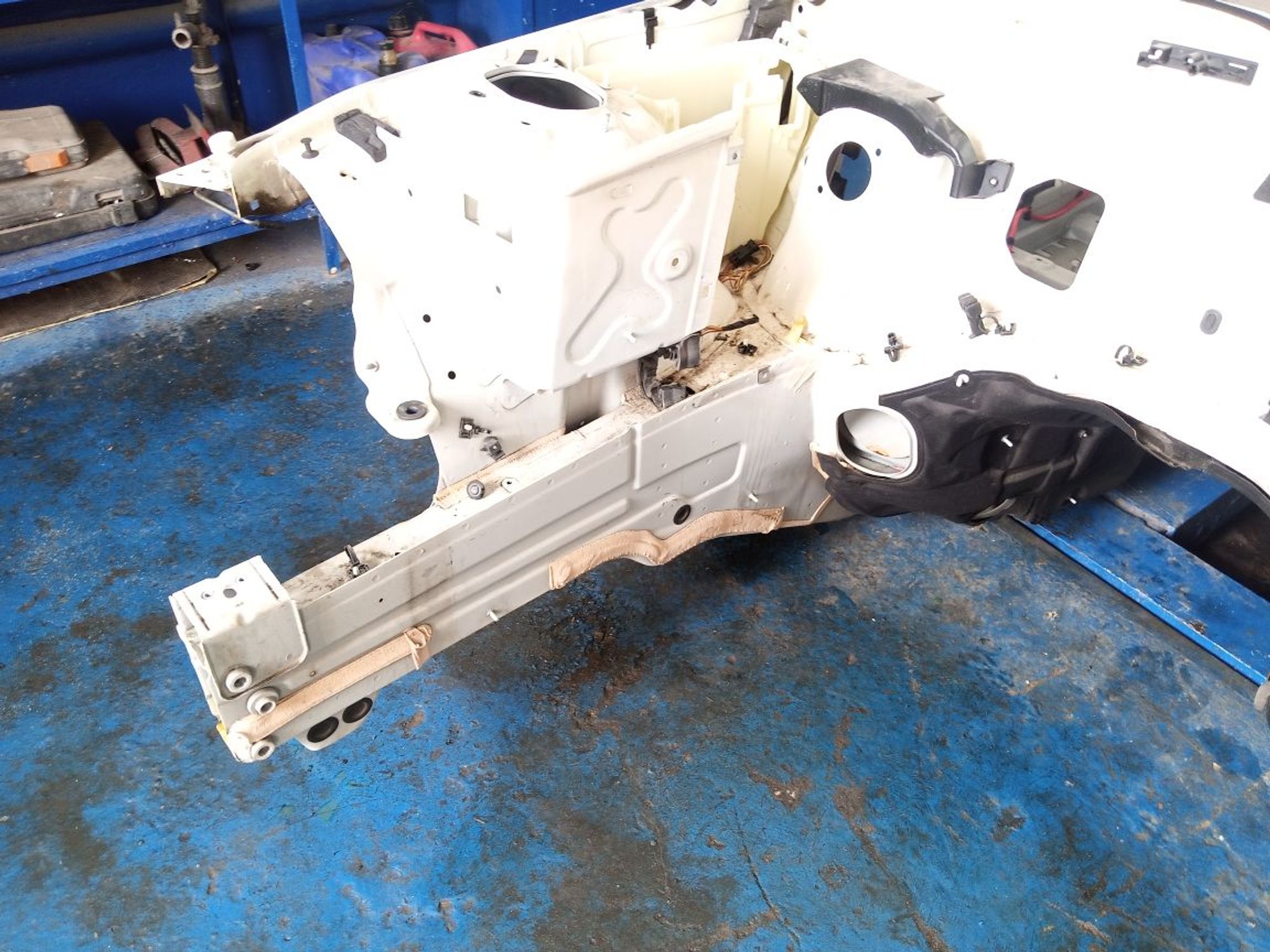 https://ycs.partsauto.market/partsauto-images/thmbs/userImages/b7628e092085f1f91467af1afb6e7630/part/310b3ec7-acf4-40ba-83f8-5ff375468fb3_1740727171979.jpg
