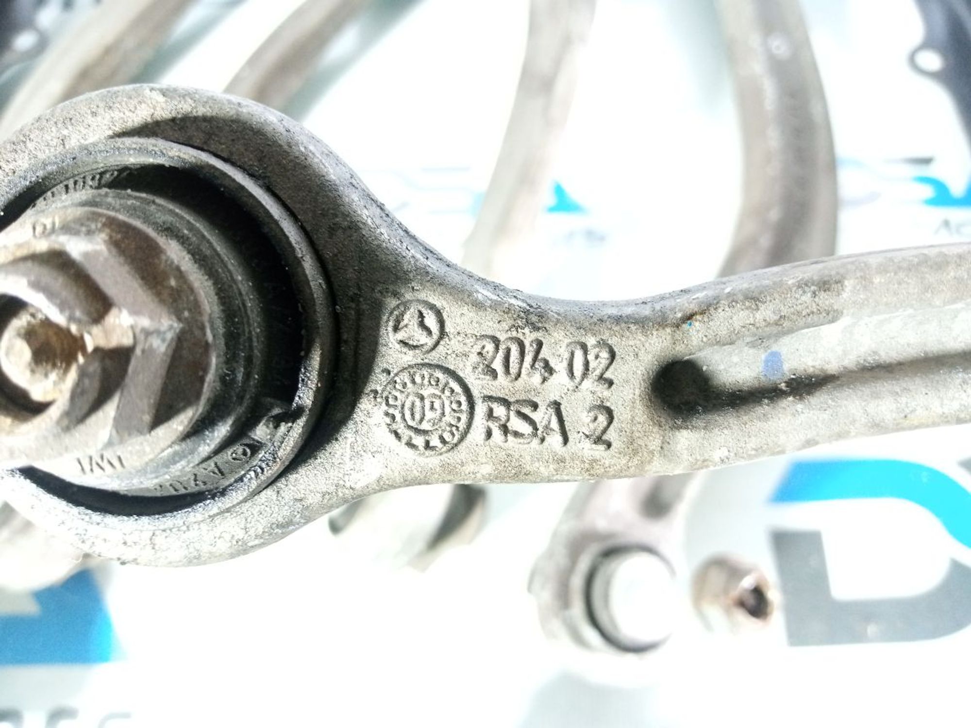 https://ycs.partsauto.market/partsauto-images/thmbs/userImages/b7628e092085f1f91467af1afb6e7630/part/313e7258-3c21-42f2-ba74-9339126969ef_1741592966709.jpg
