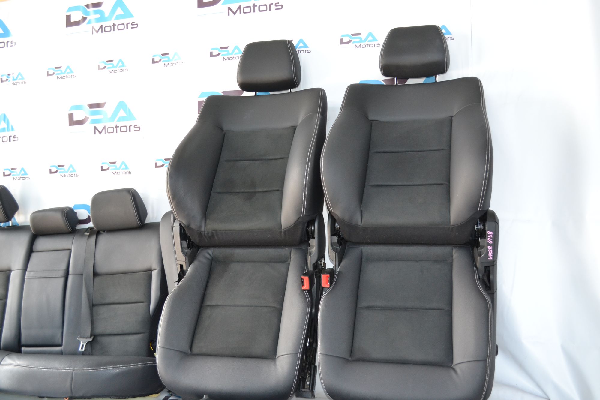 https://ycs.partsauto.market/partsauto-images/thmbs/userImages/b7628e092085f1f91467af1afb6e7630/part/3195951a-db35-4b8d-b0c2-7a45a7bed9ee_1783691764646.jpg