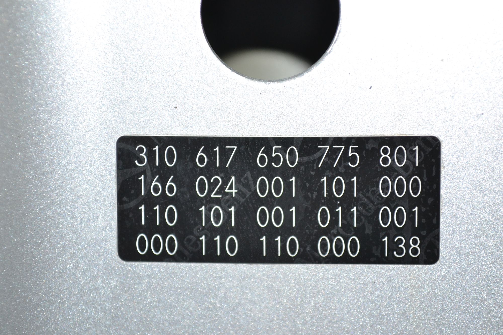 https://ycs.partsauto.market/partsauto-images/thmbs/userImages/b7628e092085f1f91467af1afb6e7630/part/32367edc-ad69-4584-8b8b-0cbfbf605453_1784287937822.jpg