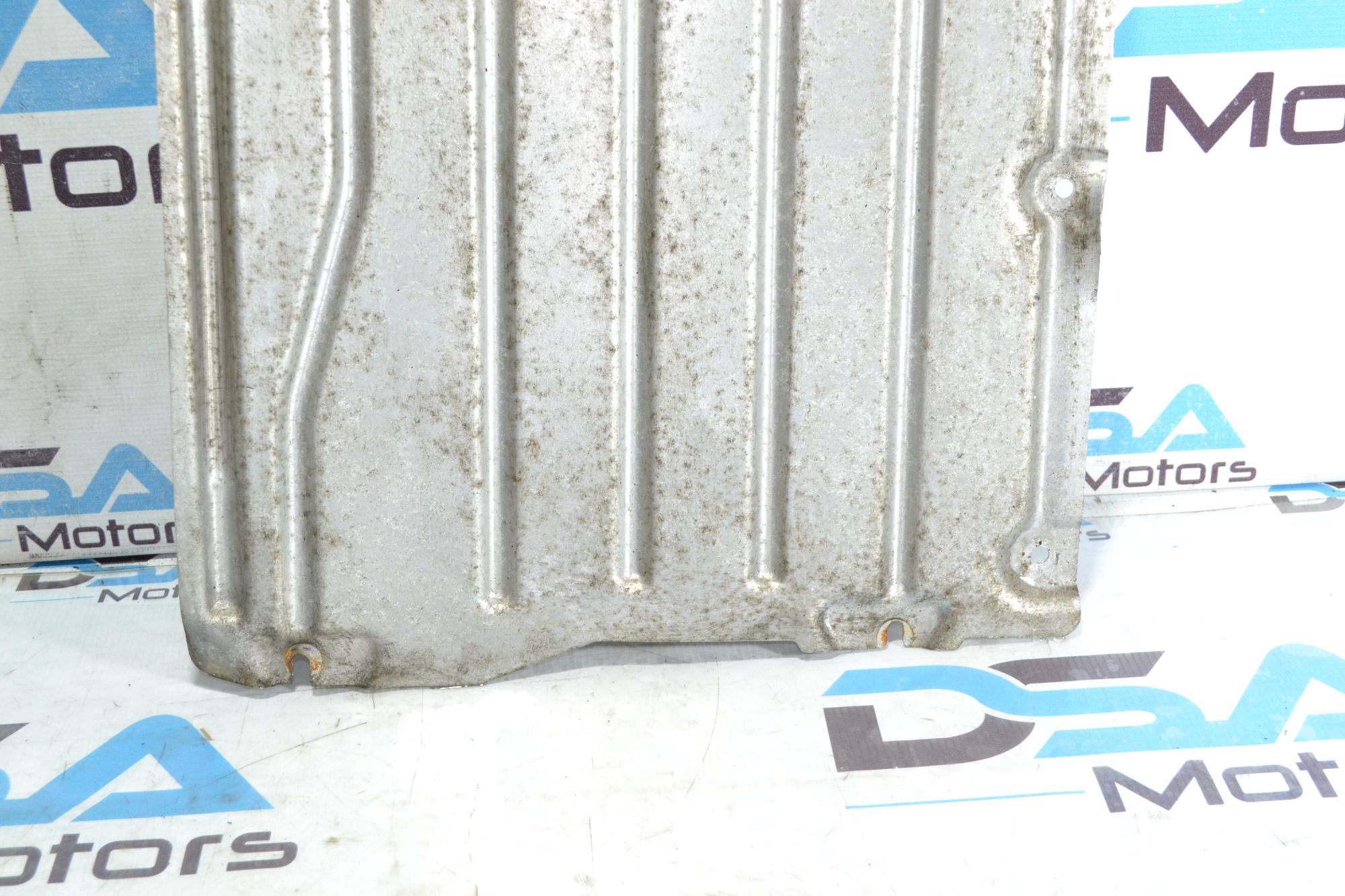 https://ycs.partsauto.market/partsauto-images/thmbs/userImages/b7628e092085f1f91467af1afb6e7630/part/3296edd7-63bc-4f79-bb56-a0296381cd62_1783077600013.jpg