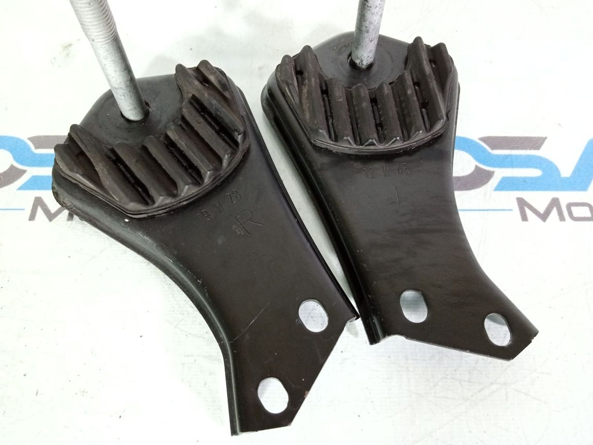 https://ycs.partsauto.market/partsauto-images/thmbs/userImages/b7628e092085f1f91467af1afb6e7630/part/32b997c8-b231-42a7-b7d7-5ca4544748b1_1739185502436.jpg