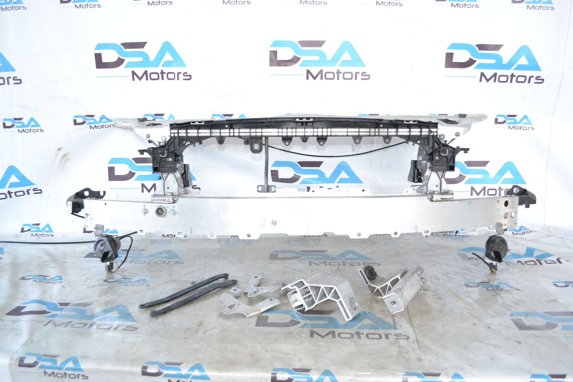 https://ycs.partsauto.market/partsauto-images/thmbs/userImages/b7628e092085f1f91467af1afb6e7630/part/32c891ad-cdfe-4621-98d0-a5930bfbbff5_1785483279881.jpg