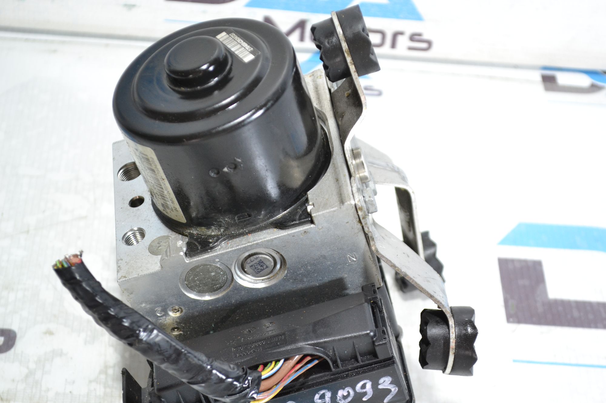https://ycs.partsauto.market/partsauto-images/thmbs/userImages/b7628e092085f1f91467af1afb6e7630/part/3382670e-e0eb-466b-8203-63a21f69692f_1780639671228.jpg
