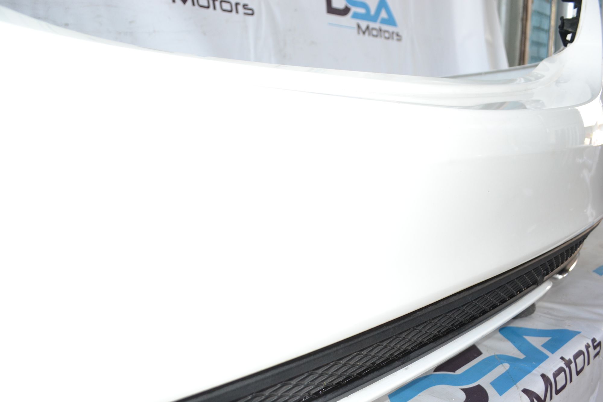 https://ycs.partsauto.market/partsauto-images/thmbs/userImages/b7628e092085f1f91467af1afb6e7630/part/33b3f62c-ae62-4fe0-b40a-18a47a2d4035_1784530817699.jpg
