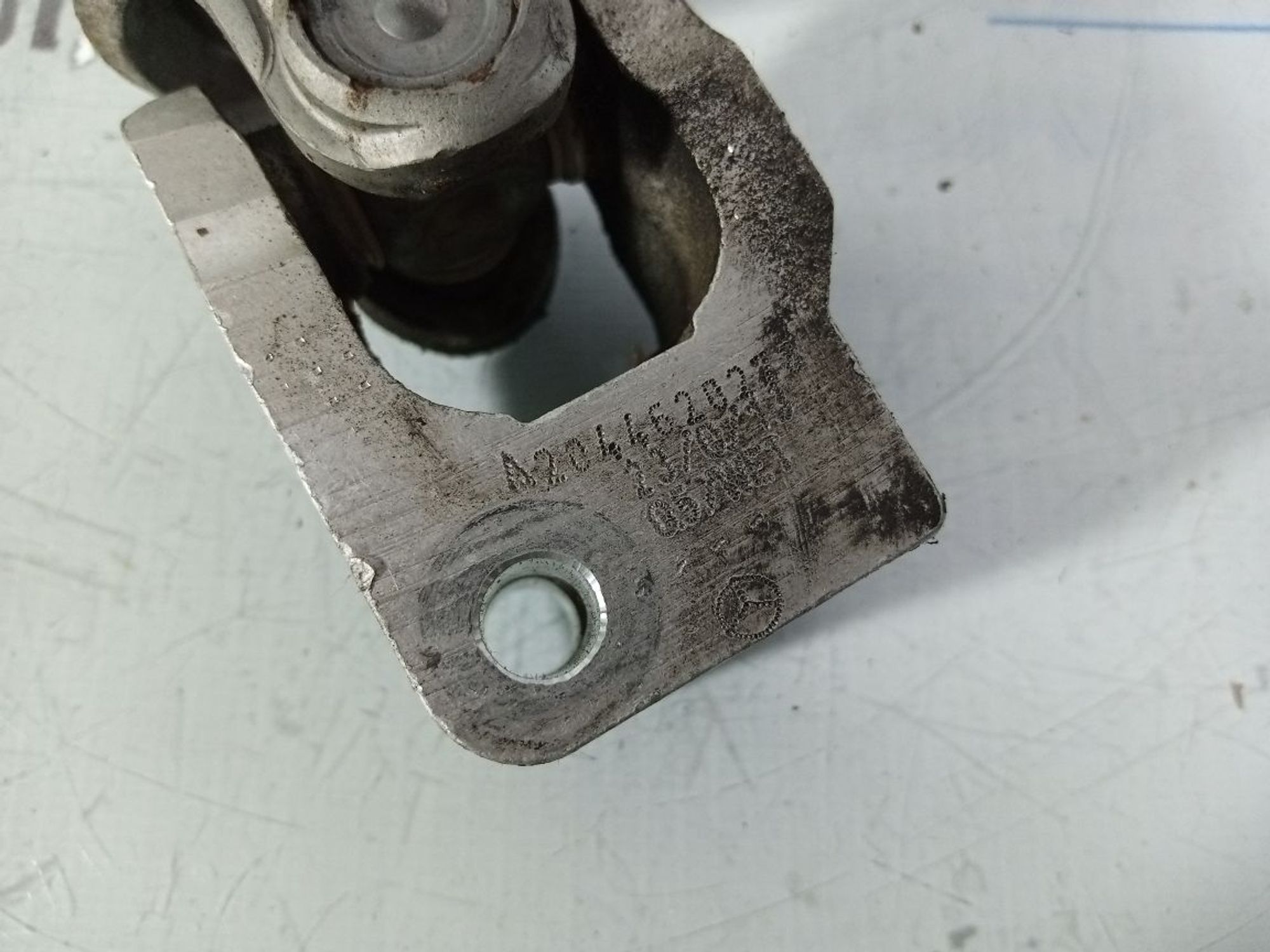 https://ycs.partsauto.market/partsauto-images/thmbs/userImages/b7628e092085f1f91467af1afb6e7630/part/346475db-aeed-4613-84b2-d7b209eed5ef_1736936559365.jpg