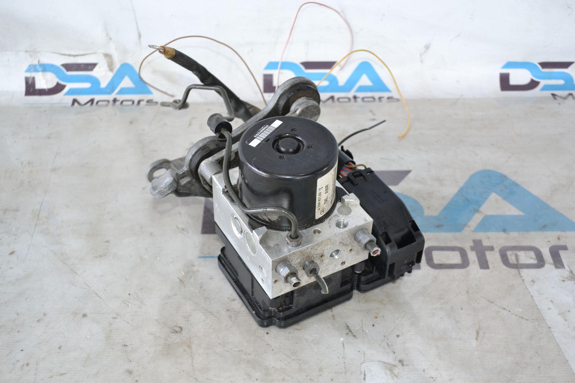 https://ycs.partsauto.market/partsauto-images/thmbs/userImages/b7628e092085f1f91467af1afb6e7630/part/34d3829b-04ca-41ac-996b-c80464e77664_1785420224444.jpg