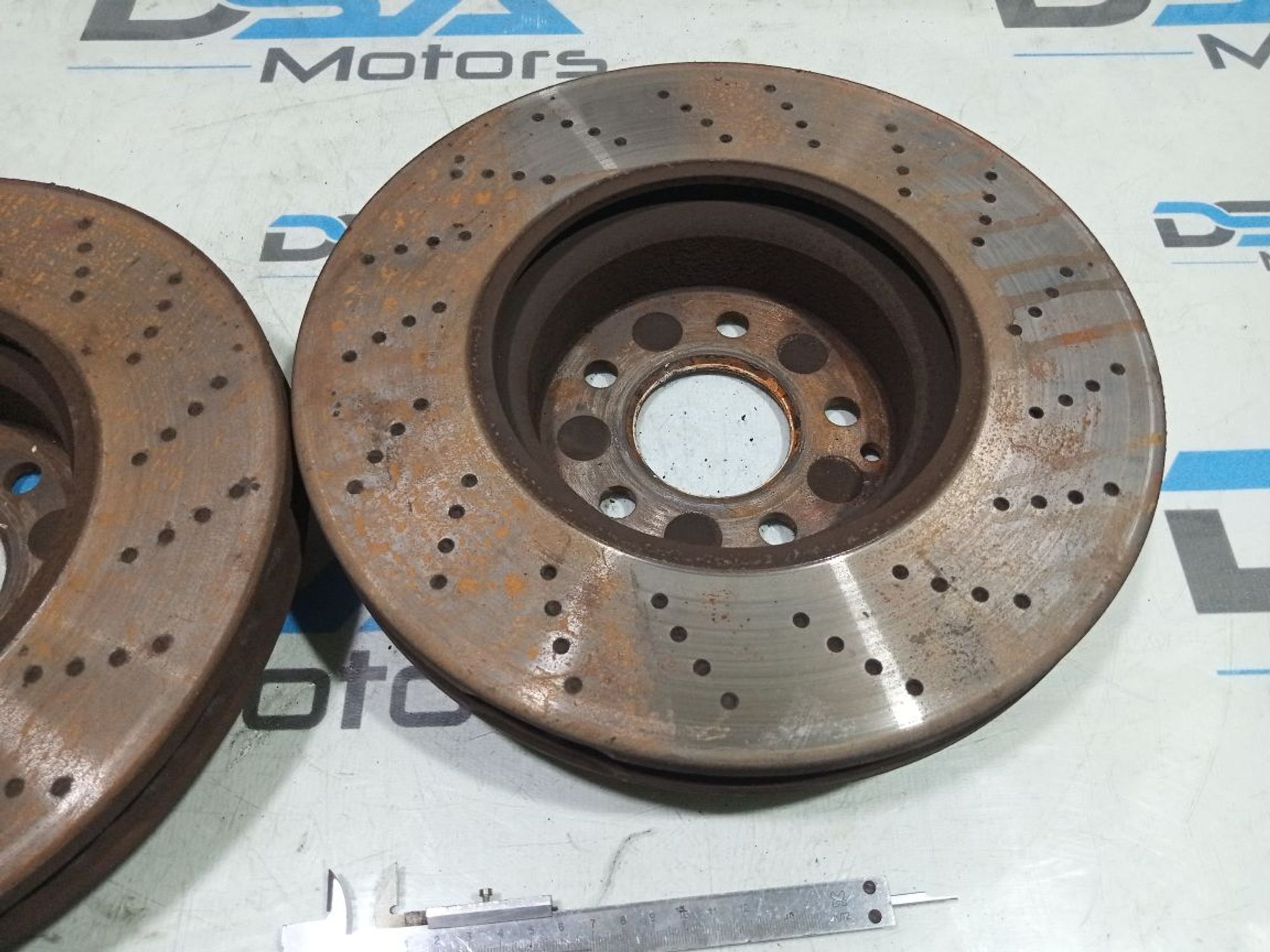 https://ycs.partsauto.market/partsauto-images/thmbs/userImages/b7628e092085f1f91467af1afb6e7630/part/34f2b6e4-4604-4bf9-a78f-00e41381b83d_1749153381002.jpg