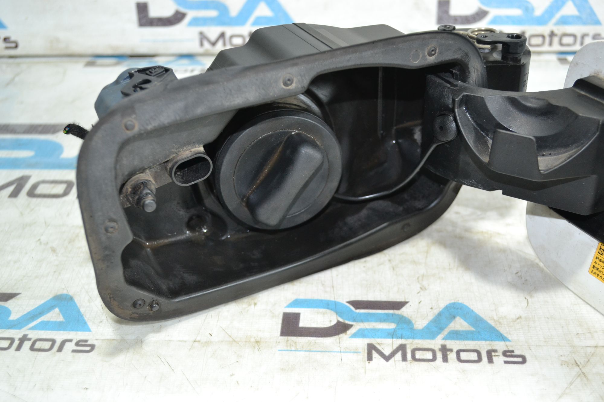 https://ycs.partsauto.market/partsauto-images/thmbs/userImages/b7628e092085f1f91467af1afb6e7630/part/34fd524f-d90f-4480-ad88-fae23bfc3795_1784032211986.jpg