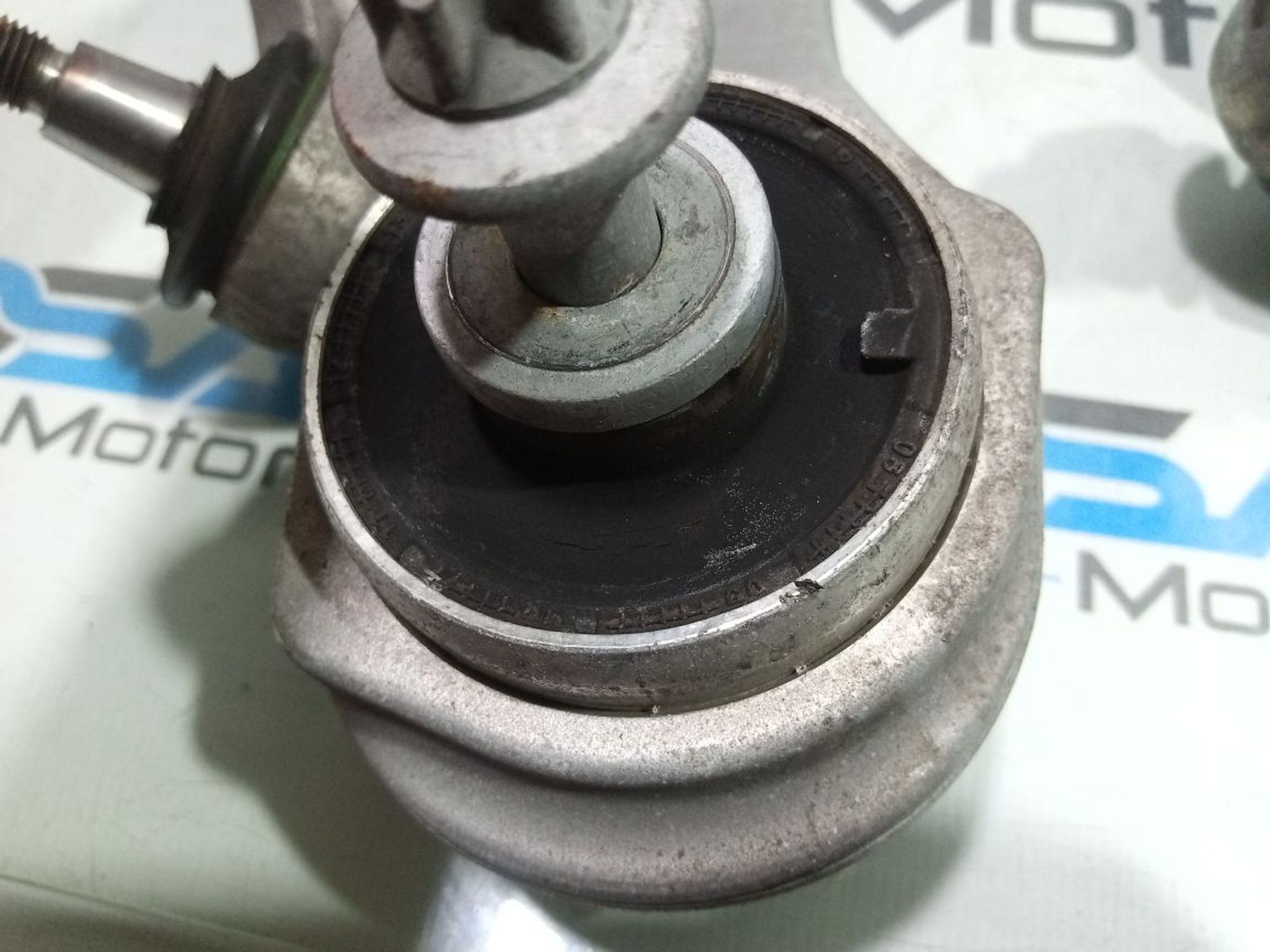 https://ycs.partsauto.market/partsauto-images/thmbs/userImages/b7628e092085f1f91467af1afb6e7630/part/35c98263-a262-4a2a-baa8-a3a82b0822bb_1748410613635.jpg
