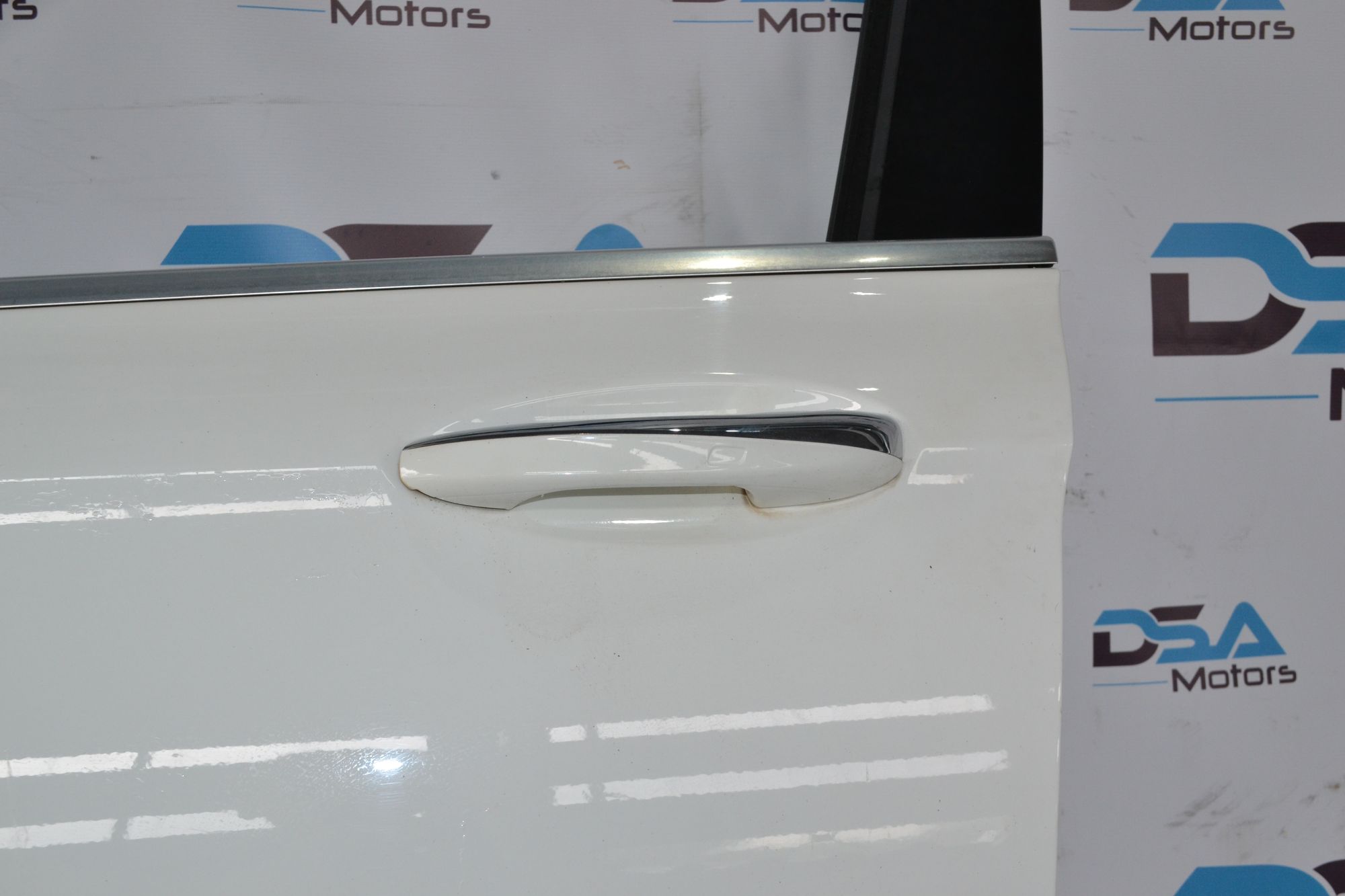 https://ycs.partsauto.market/partsauto-images/thmbs/userImages/b7628e092085f1f91467af1afb6e7630/part/35e53d68-3109-45f7-a9d9-a88c0c176f20_1782896477548.jpg