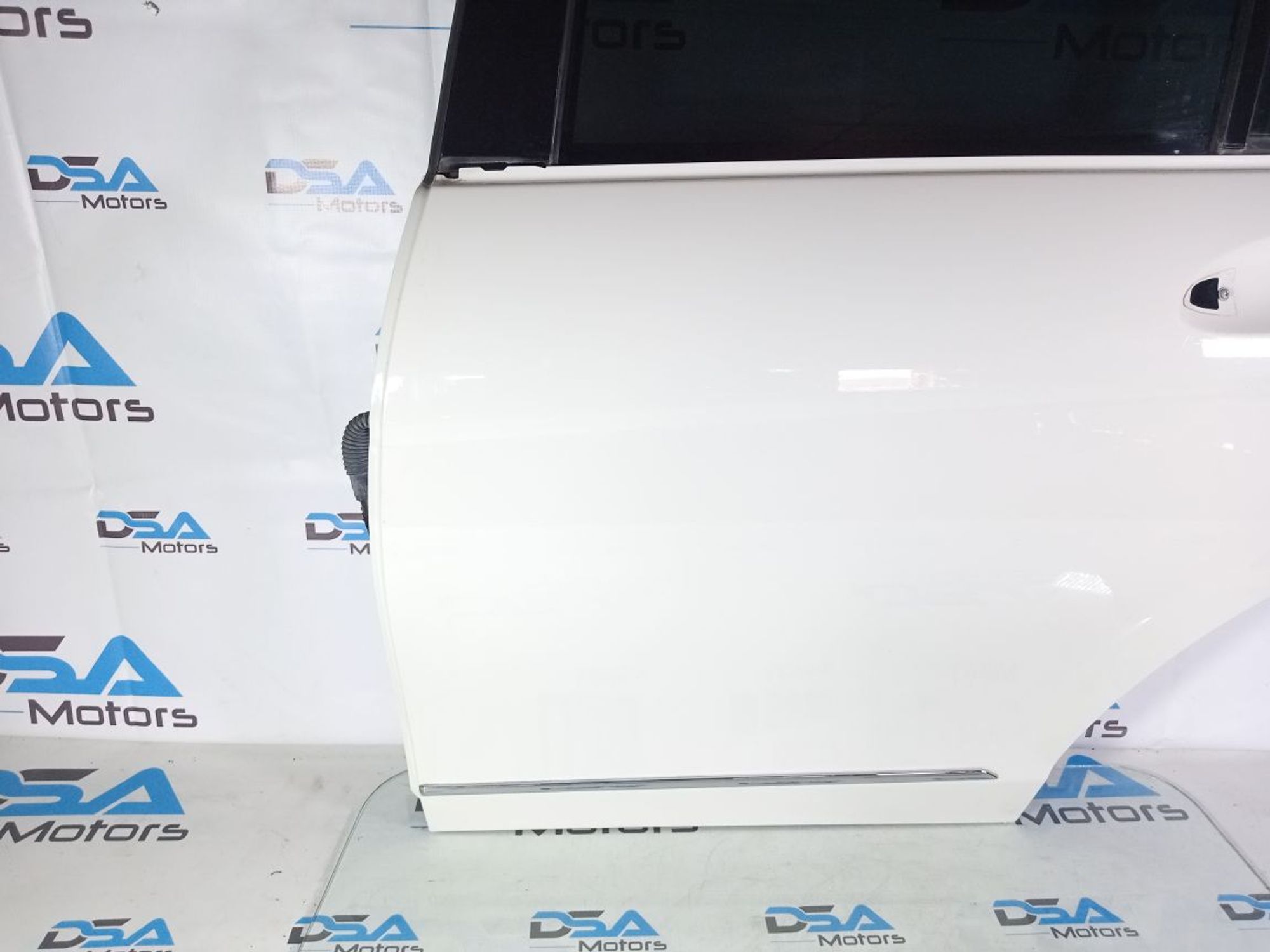 https://ycs.partsauto.market/partsauto-images/thmbs/userImages/b7628e092085f1f91467af1afb6e7630/part/361e8baa-44ca-42c5-95aa-60384b529643_1741333672865.jpg