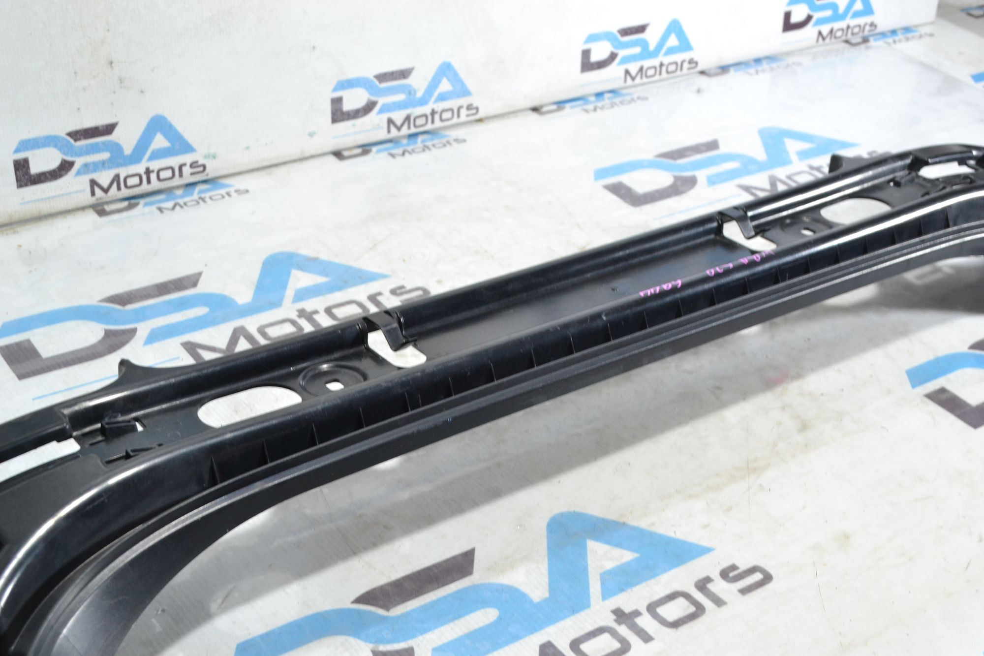 https://ycs.partsauto.market/partsauto-images/thmbs/userImages/b7628e092085f1f91467af1afb6e7630/part/36704930-97dc-4476-86db-989b7c5d77a8_1781703641633.jpg
