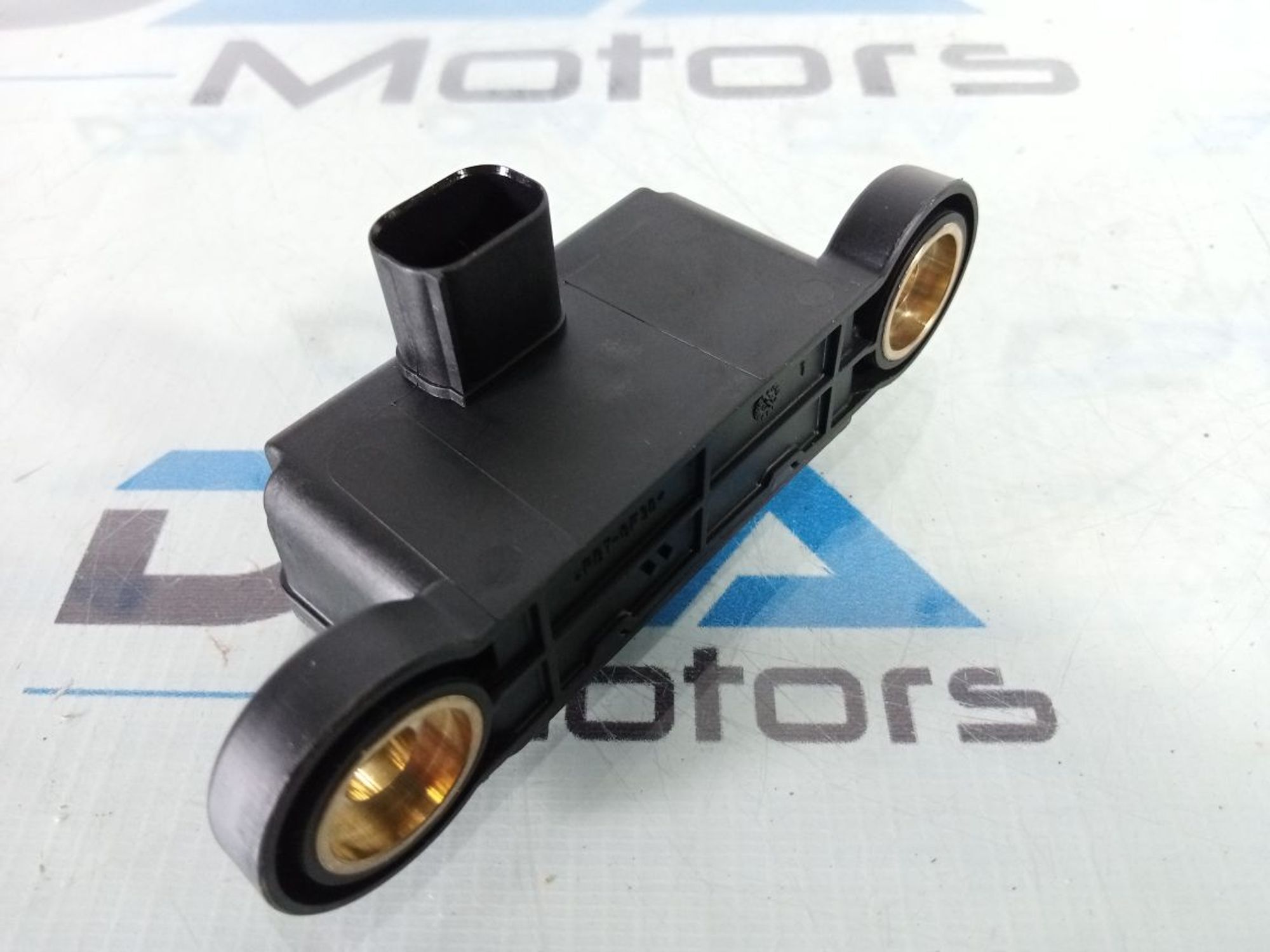 https://ycs.partsauto.market/partsauto-images/thmbs/userImages/b7628e092085f1f91467af1afb6e7630/part/370153ab-8eb9-4b2d-9ecc-855453ff3f7c_1733852442068.jpg