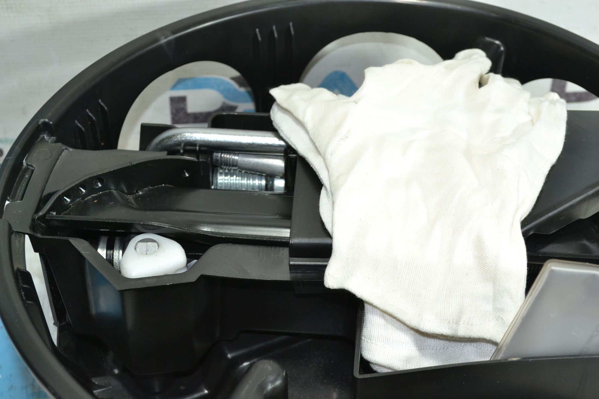https://ycs.partsauto.market/partsauto-images/thmbs/userImages/b7628e092085f1f91467af1afb6e7630/part/375809c0-3400-440f-a6f7-f437665ac0e2_1782396096967.jpg