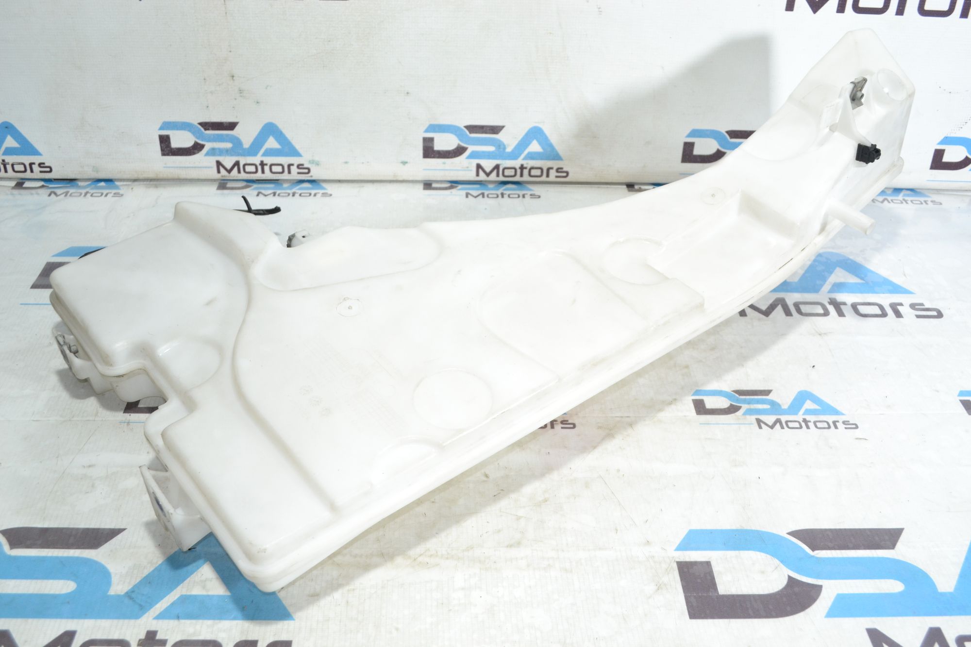https://ycs.partsauto.market/partsauto-images/thmbs/userImages/b7628e092085f1f91467af1afb6e7630/part/375bbe1f-2b09-4dc6-bae7-b52b1048bea9_1781268096836.jpg