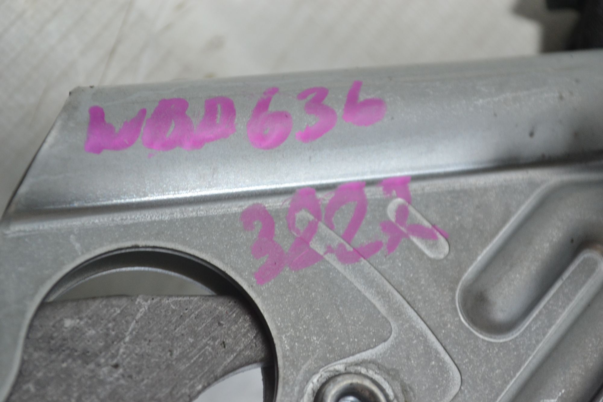 https://ycs.partsauto.market/partsauto-images/thmbs/userImages/b7628e092085f1f91467af1afb6e7630/part/375dbdc3-0571-4032-bd39-a49e5ba10da7_1781266797099.jpg