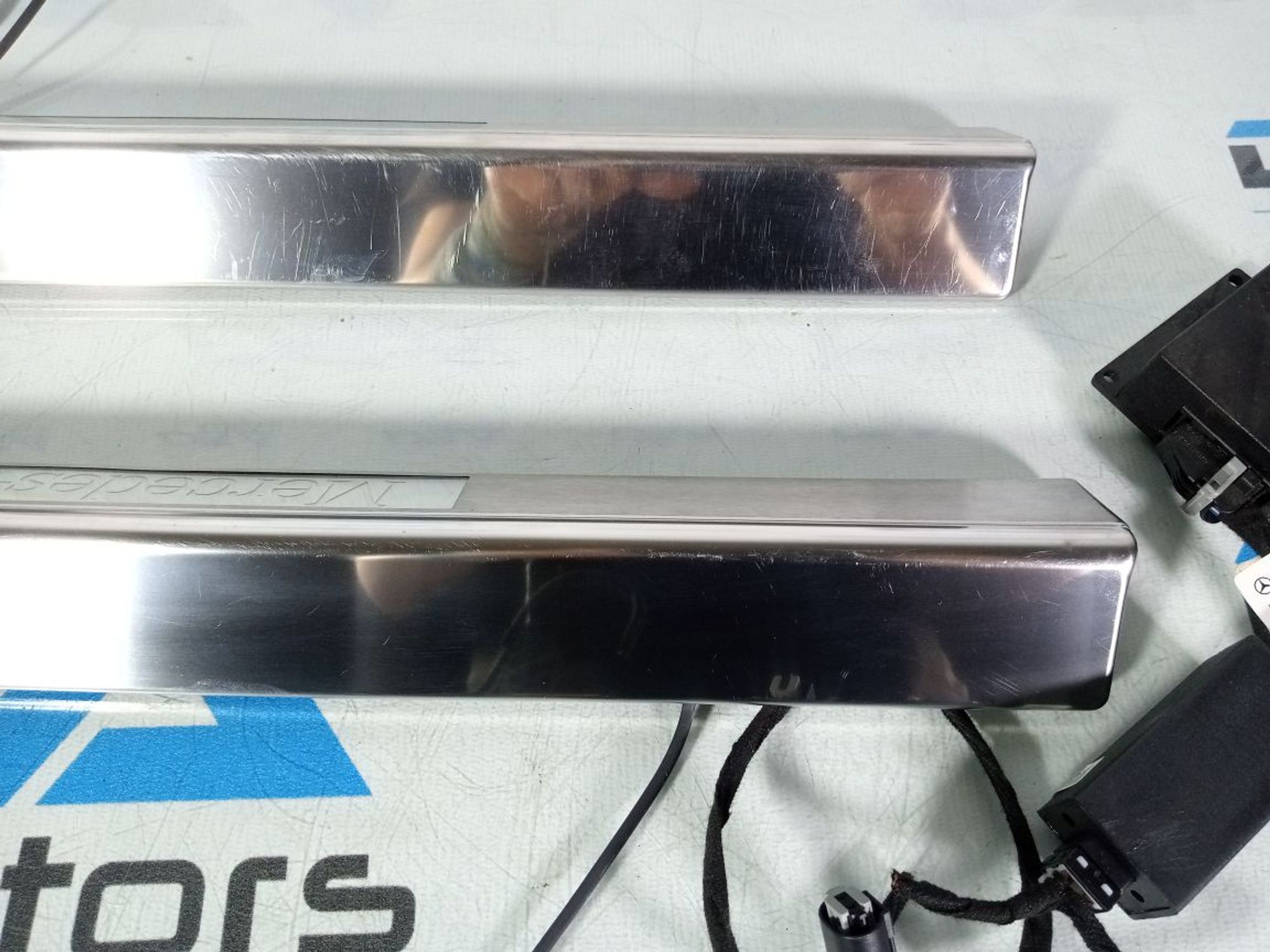 https://ycs.partsauto.market/partsauto-images/thmbs/userImages/b7628e092085f1f91467af1afb6e7630/part/37c389b3-a4dd-4190-b645-c0917344e89a_1747212519447.jpg