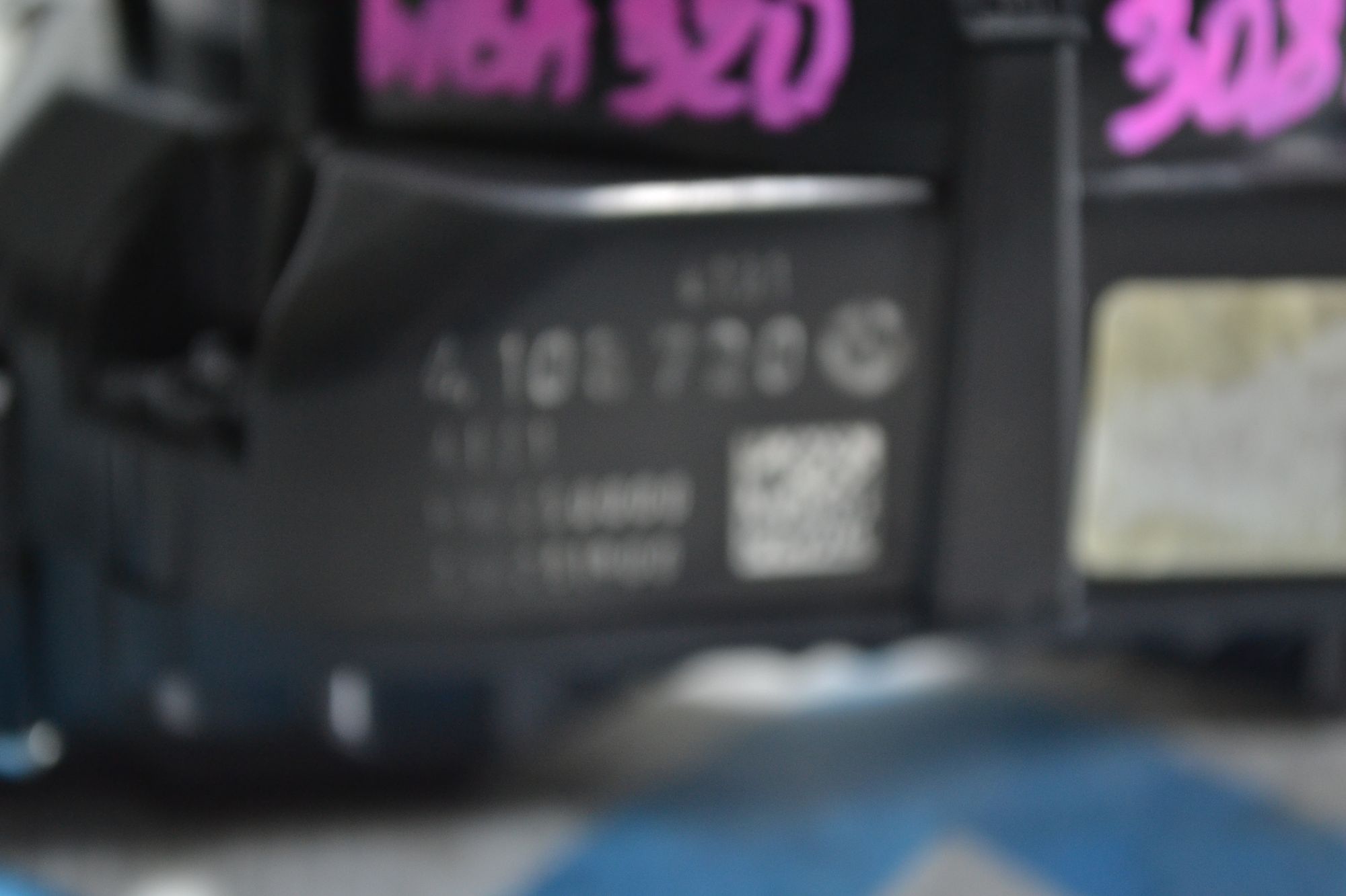 https://ycs.partsauto.market/partsauto-images/thmbs/userImages/b7628e092085f1f91467af1afb6e7630/part/382877a4-23b5-4d16-9e95-0f21d3b2432e_1779879083349.jpg